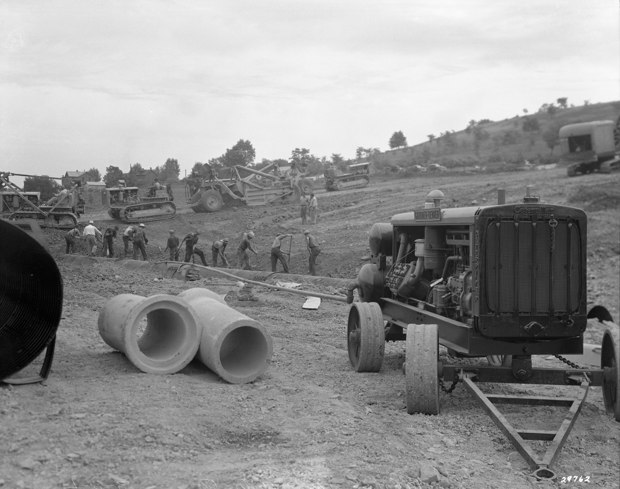 Cat® equipment constructs Pennsylvania Turnpike, 1938