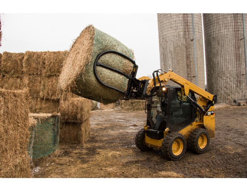 Cat® Bale Grab at Work