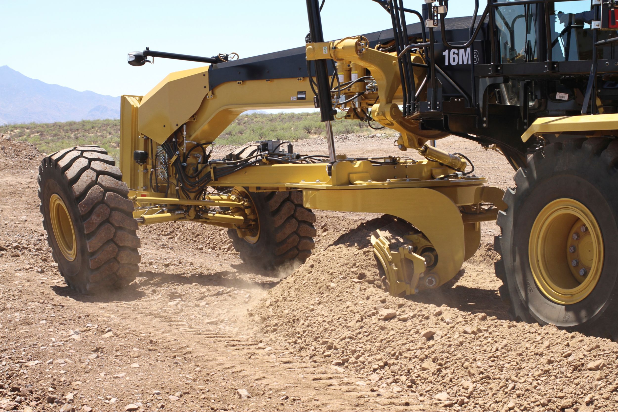 16 Motor Grader