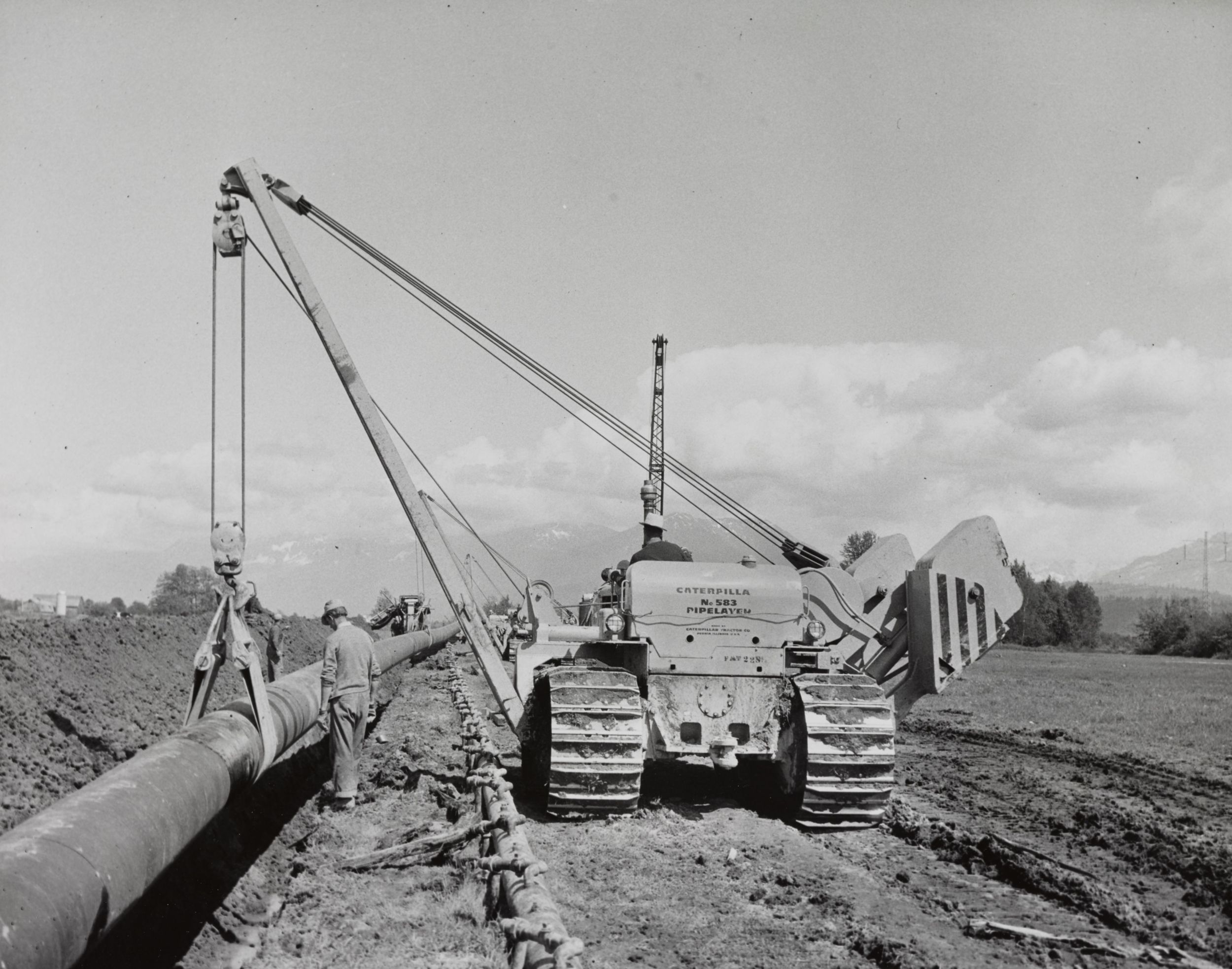 No. 583 pipelayer at work, 1955. 