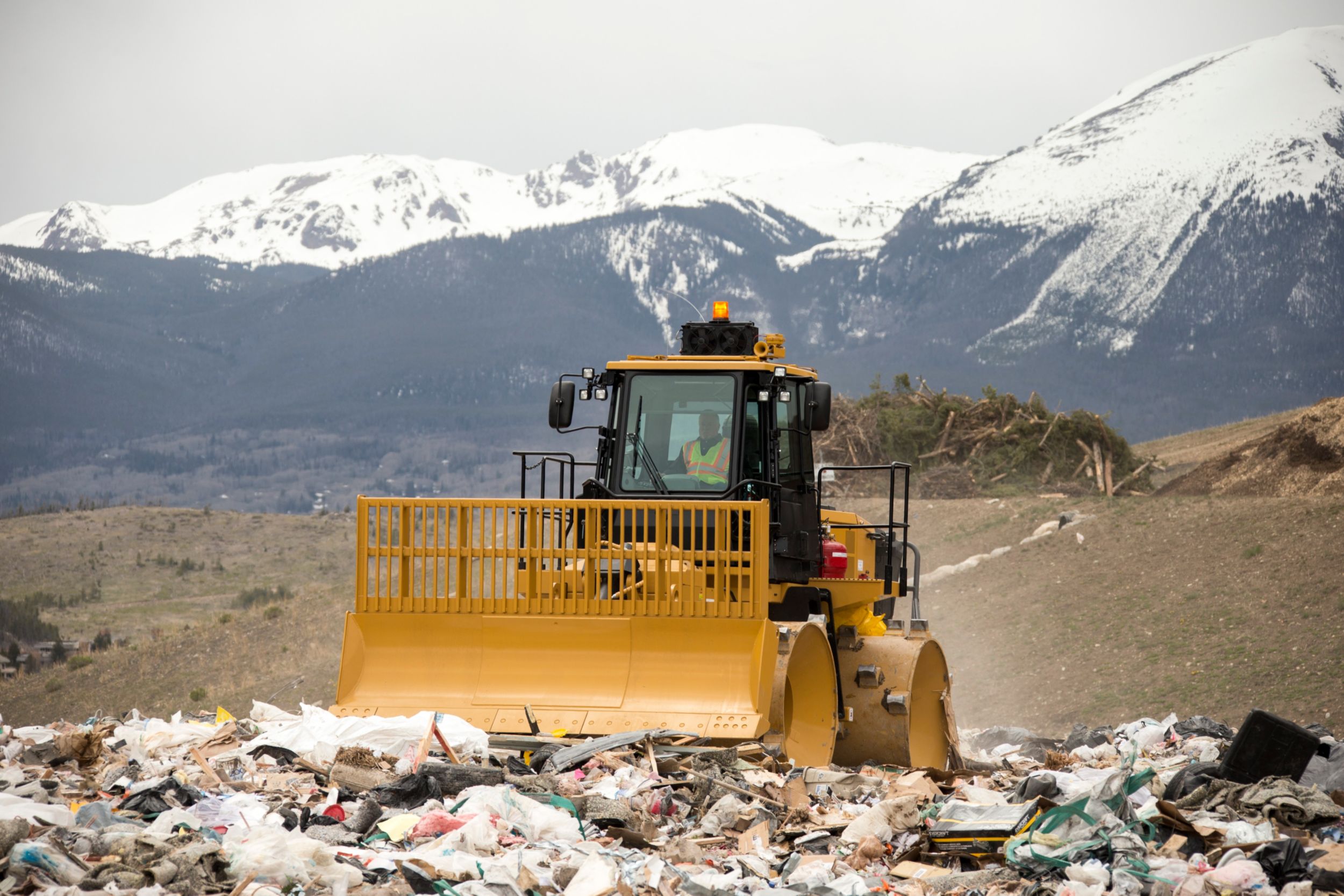 product-816K Landfill Compactor