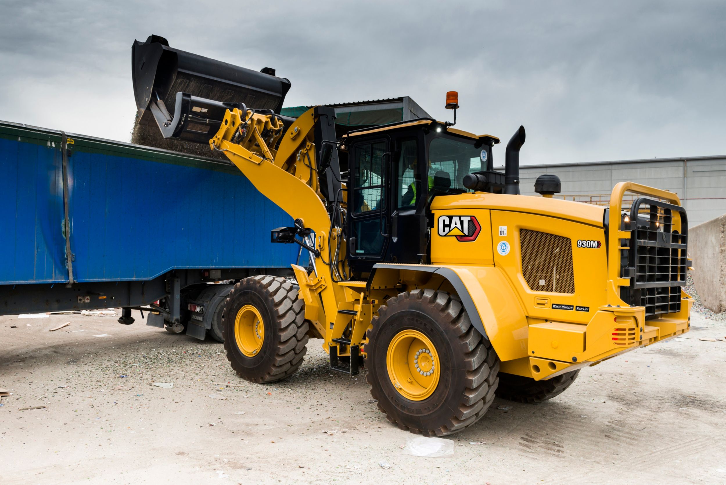 930M Waste Handler Small Wheel Loader