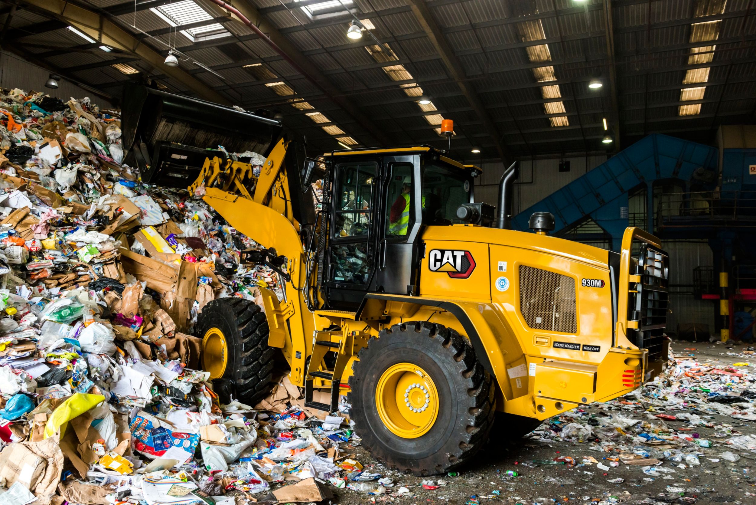 930M Waste Handler Small Wheel Loader