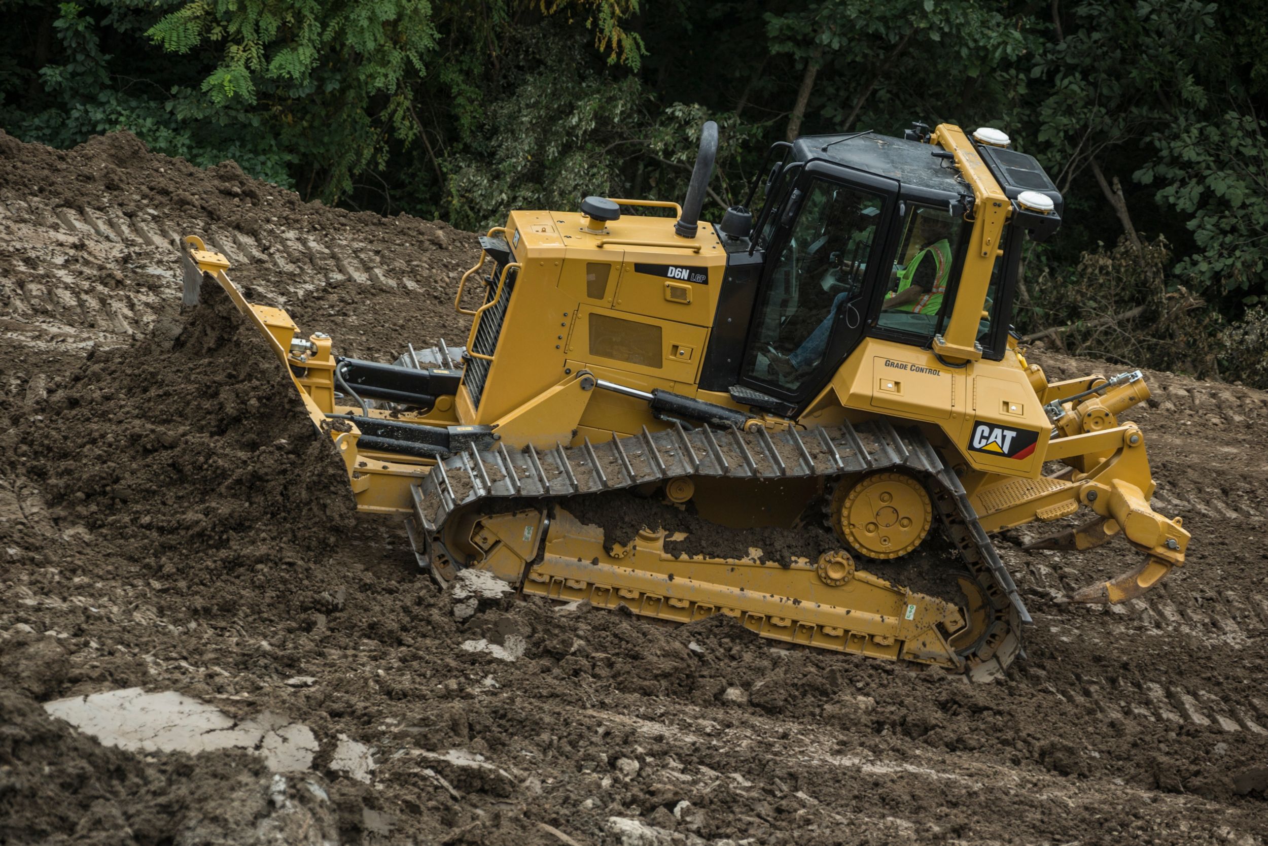 cat-grade-with-3d-for-dozers-hrc