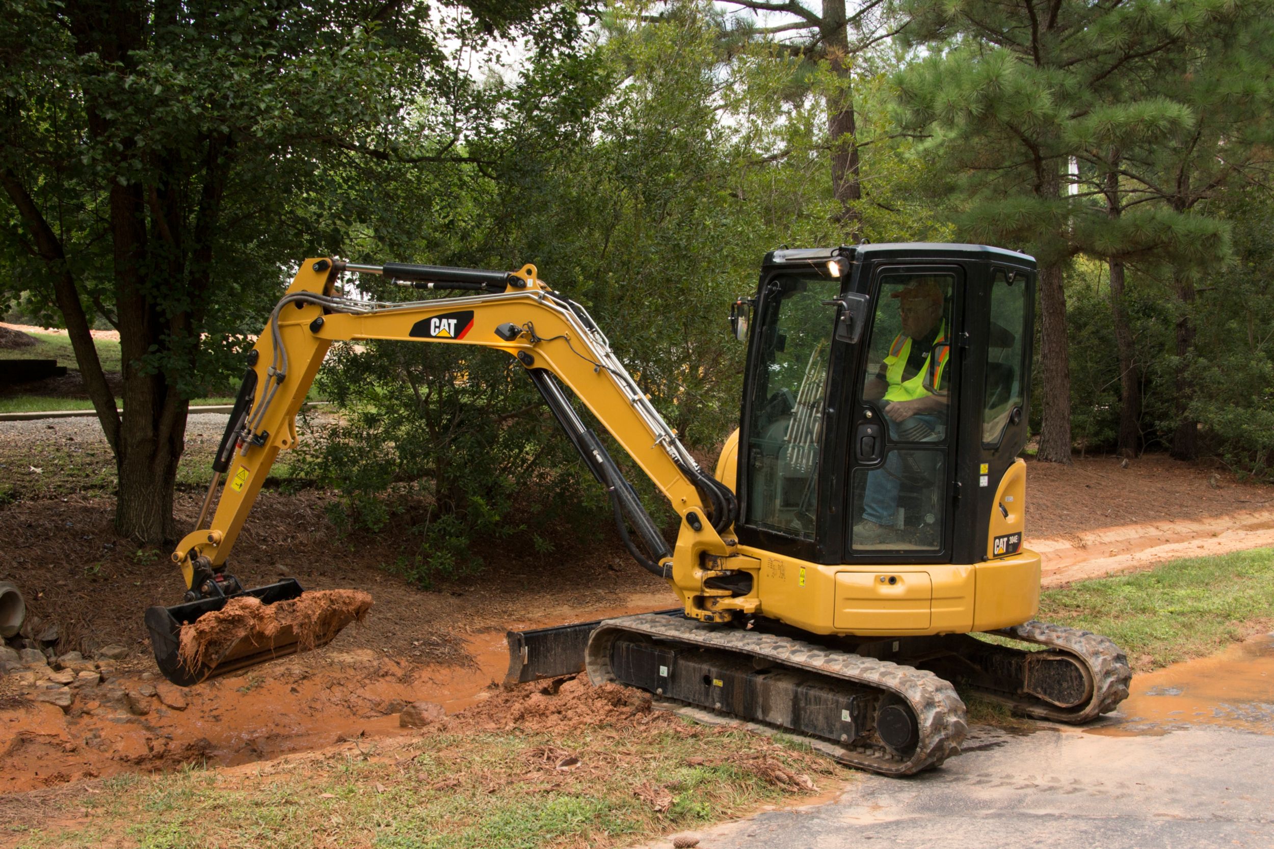 Grading Buckets Mini Excavator 1000 mm (39 in) Grading Bucket 1000008680