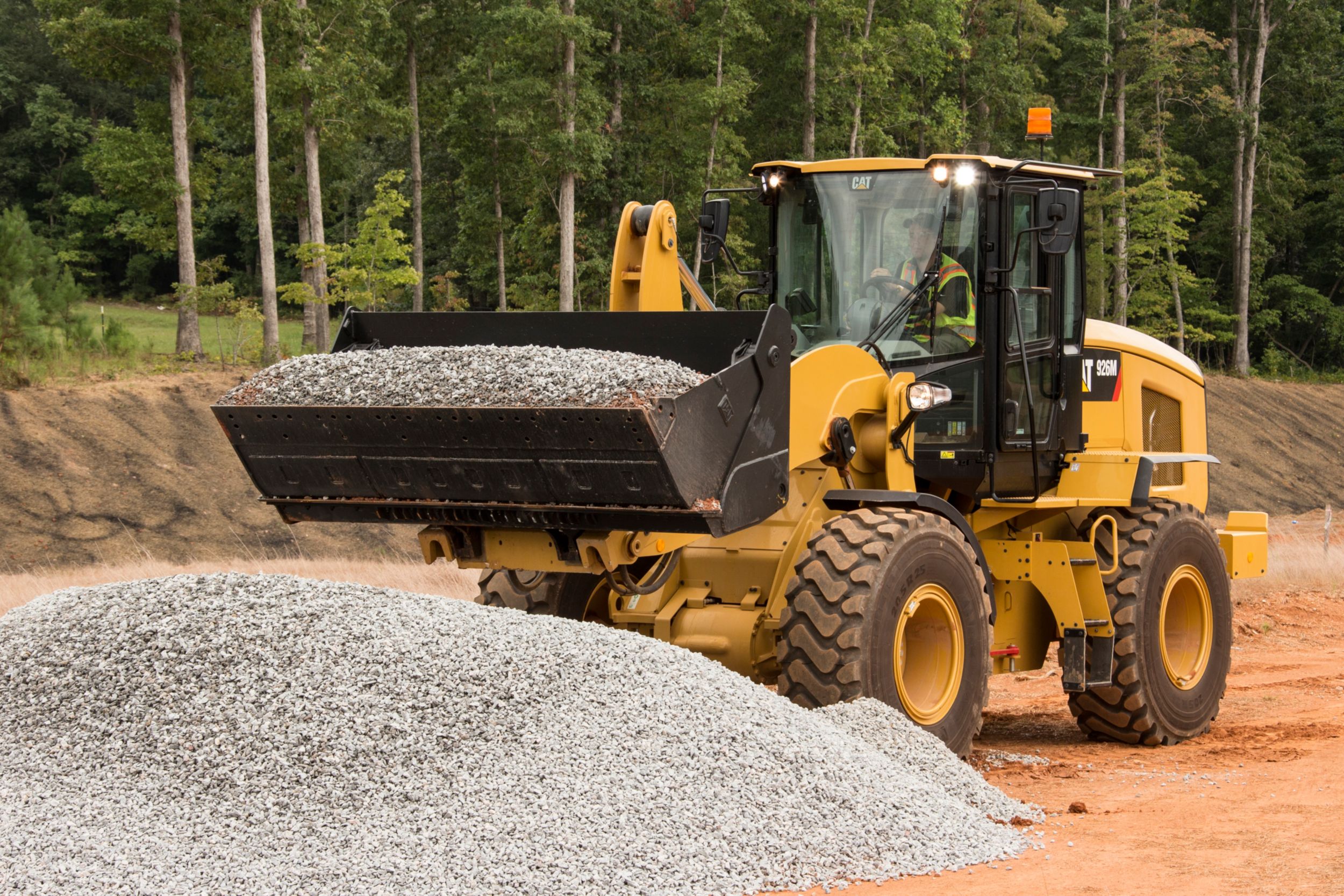 Small Wheel Loader Multi-Purpose Bucket Loading Gravel