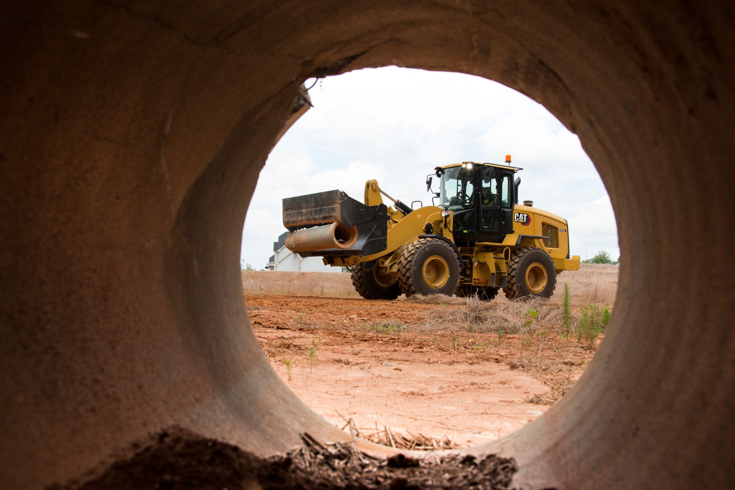 926M Small Wheel Loader with Multi Purpose Bucket