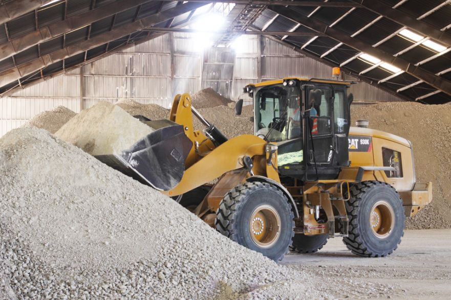 Small wheel loader with attachment