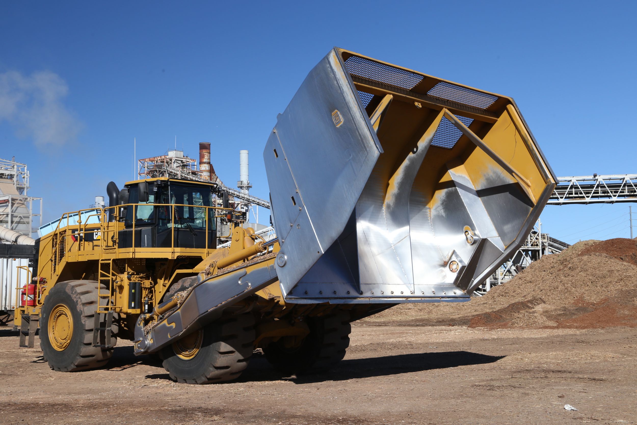 834K Wheel Dozer Scoop