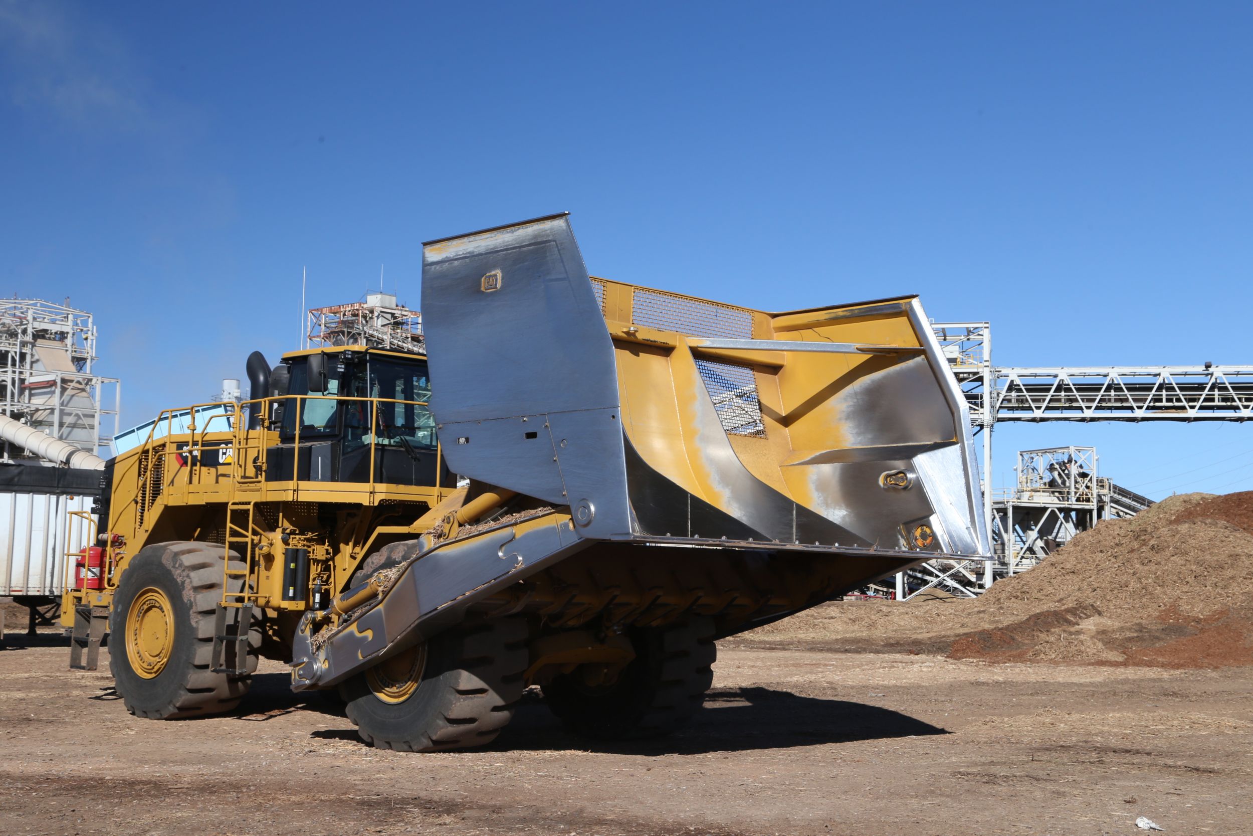 834K Wheel Dozer Scoop
