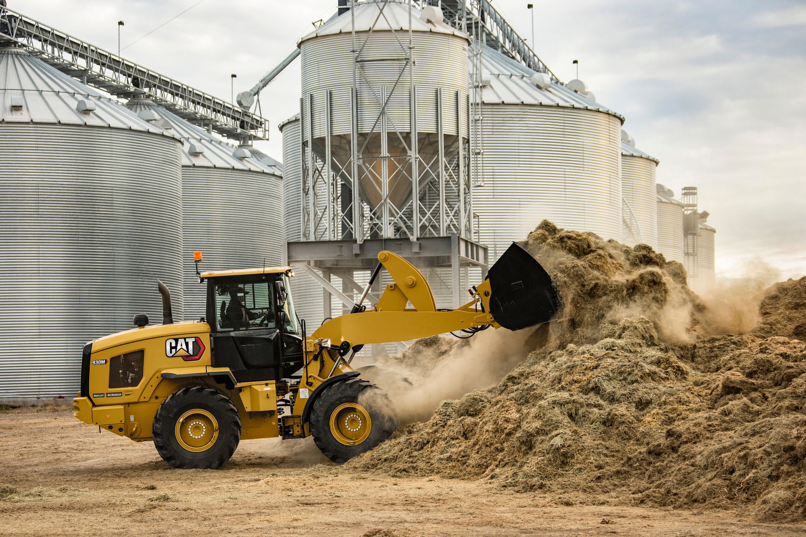 Guide to Choosing the Best Heavy Equipment for Farming