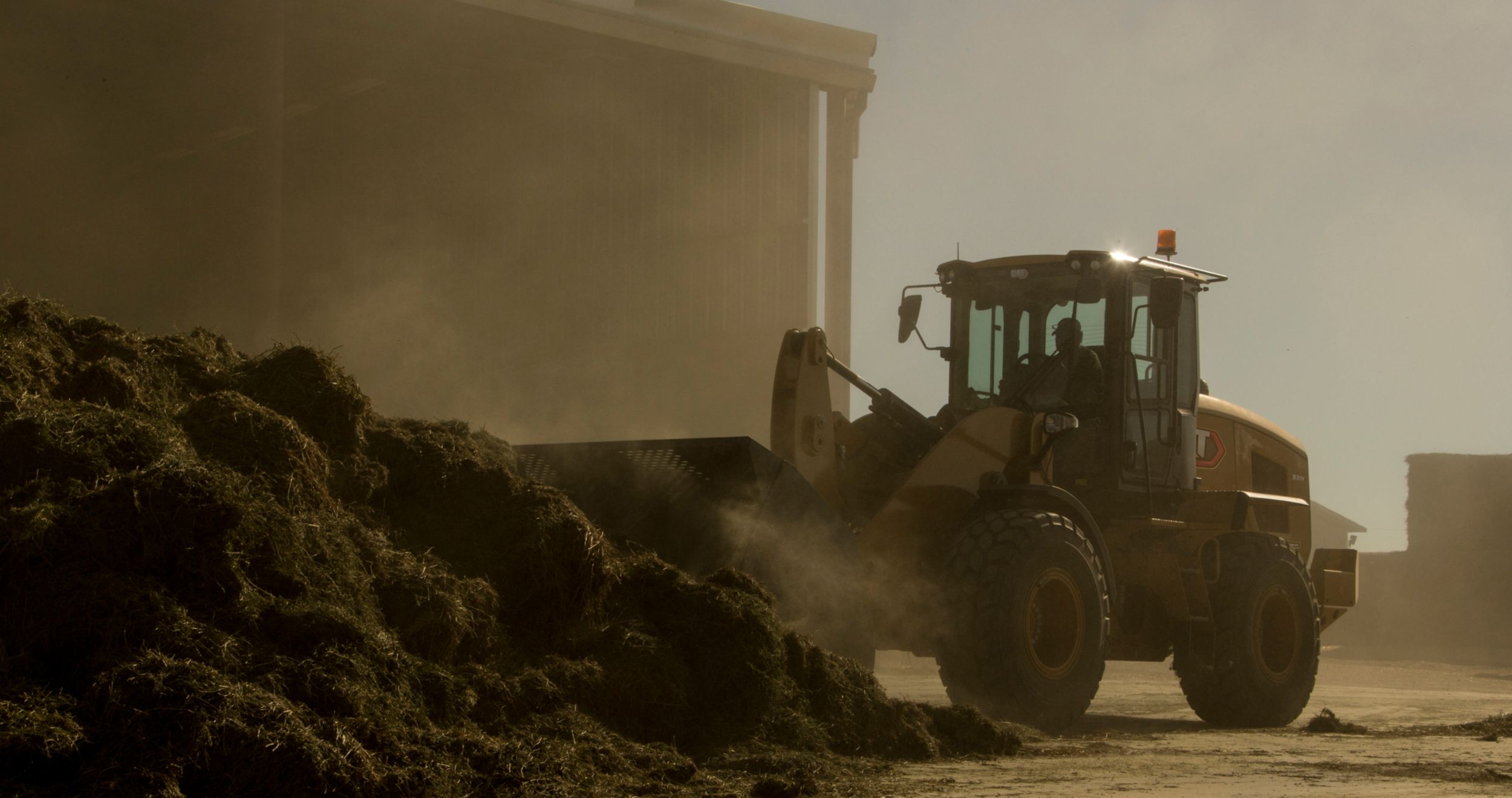 930M Ag Handler Small Wheel Loader