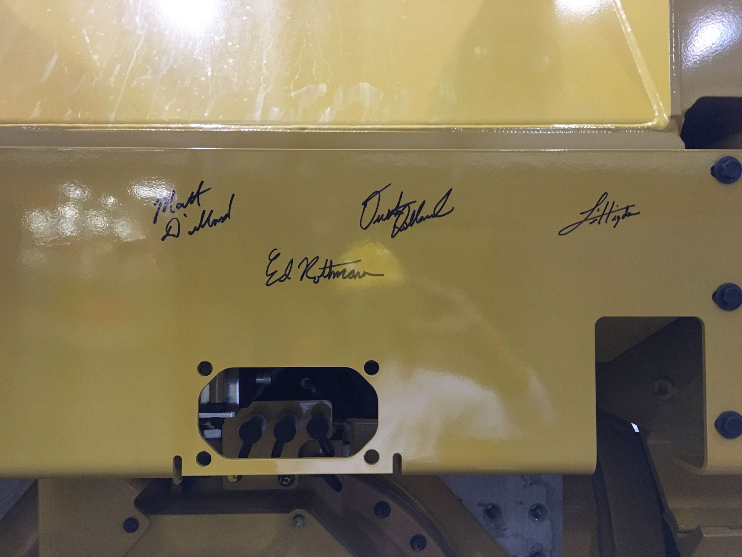 Santek employees commemorated the occasion by signing the D6T that will eventually be added to their fleet.