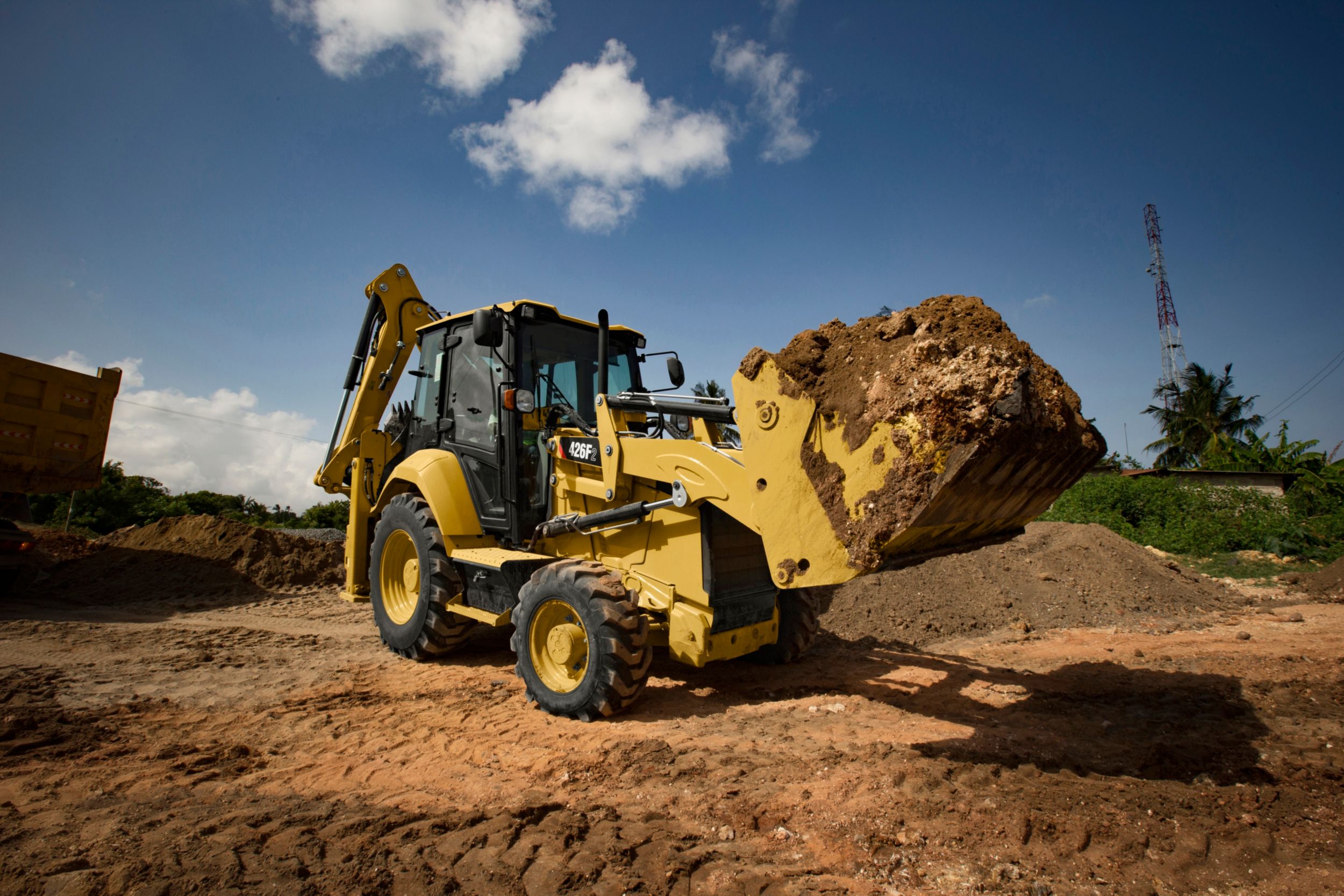 426F2 Экскаватор-погрузчик