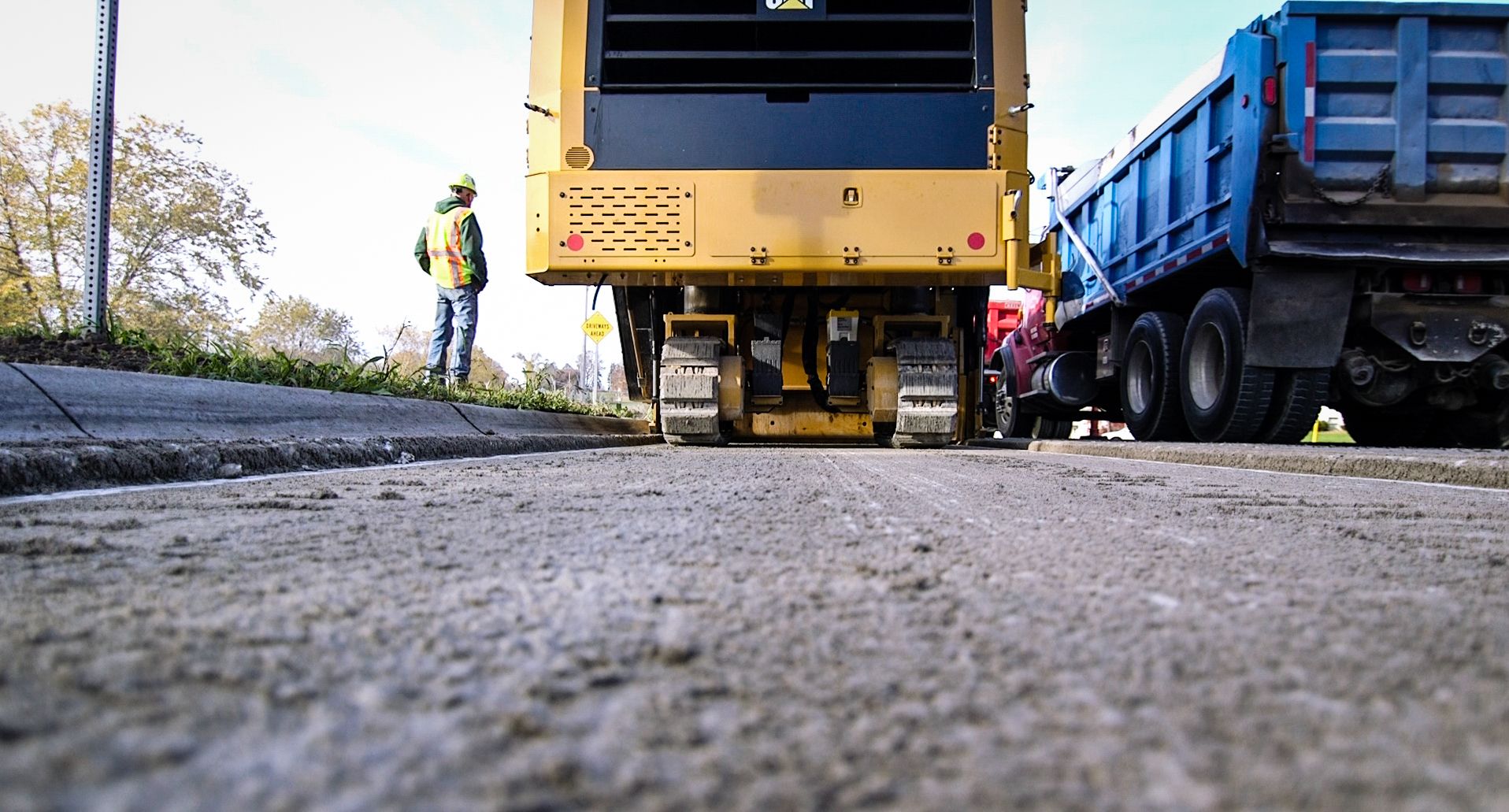 With a milling width of 88 inches (2.2 m), the PM622 is 50 percent more productive than previous mills the crew operated.