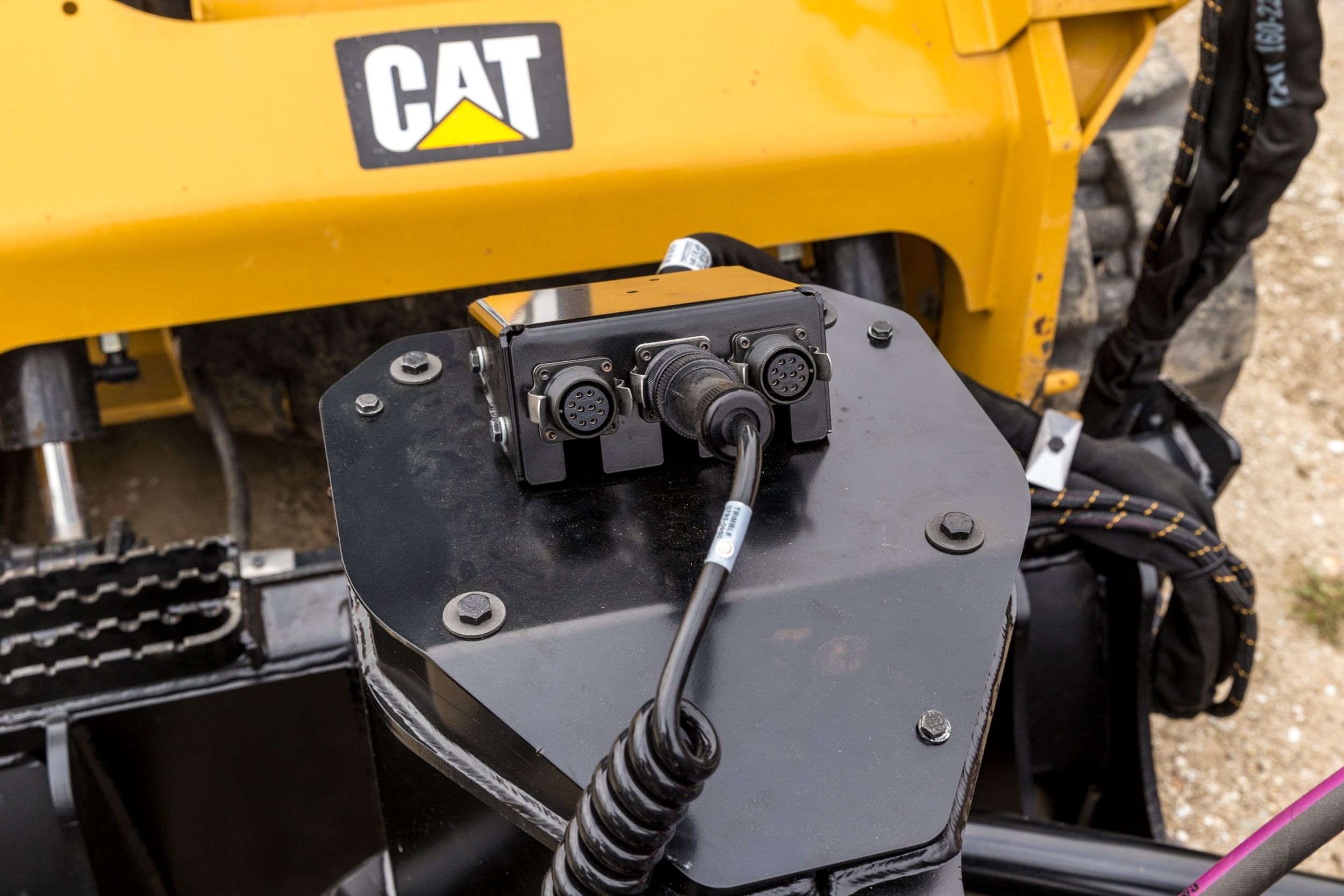 Componentes electrónicos en una ubicación central