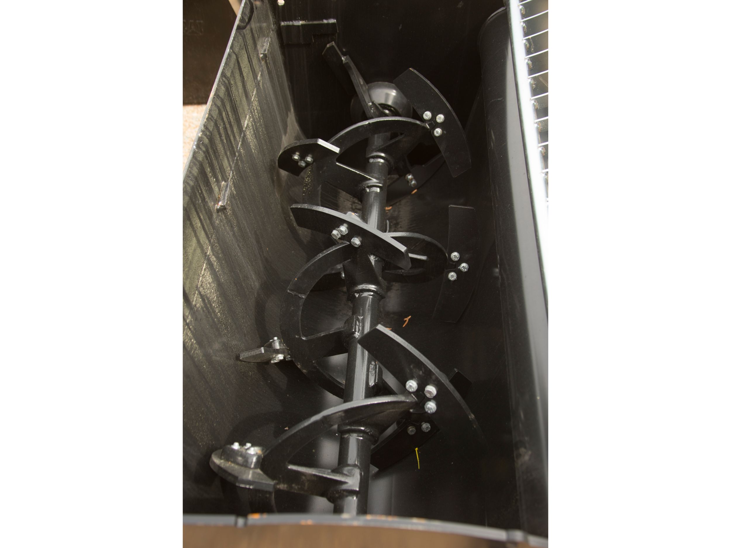 Bolt-On Replaceable Auger Paddles