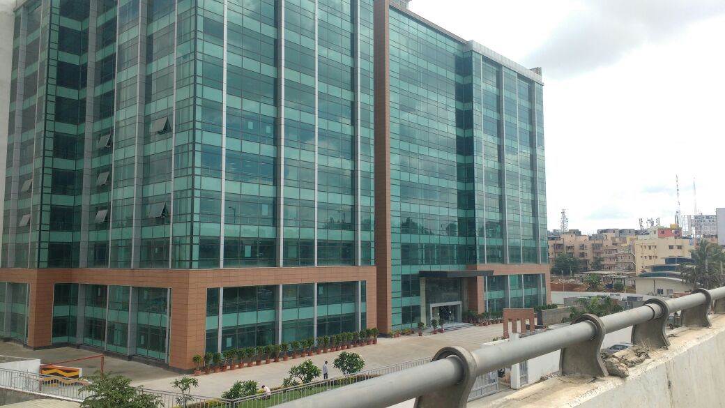 A total of five Perkins® 4006D-23TAG2A engines are installed at Praja Infratech's premises