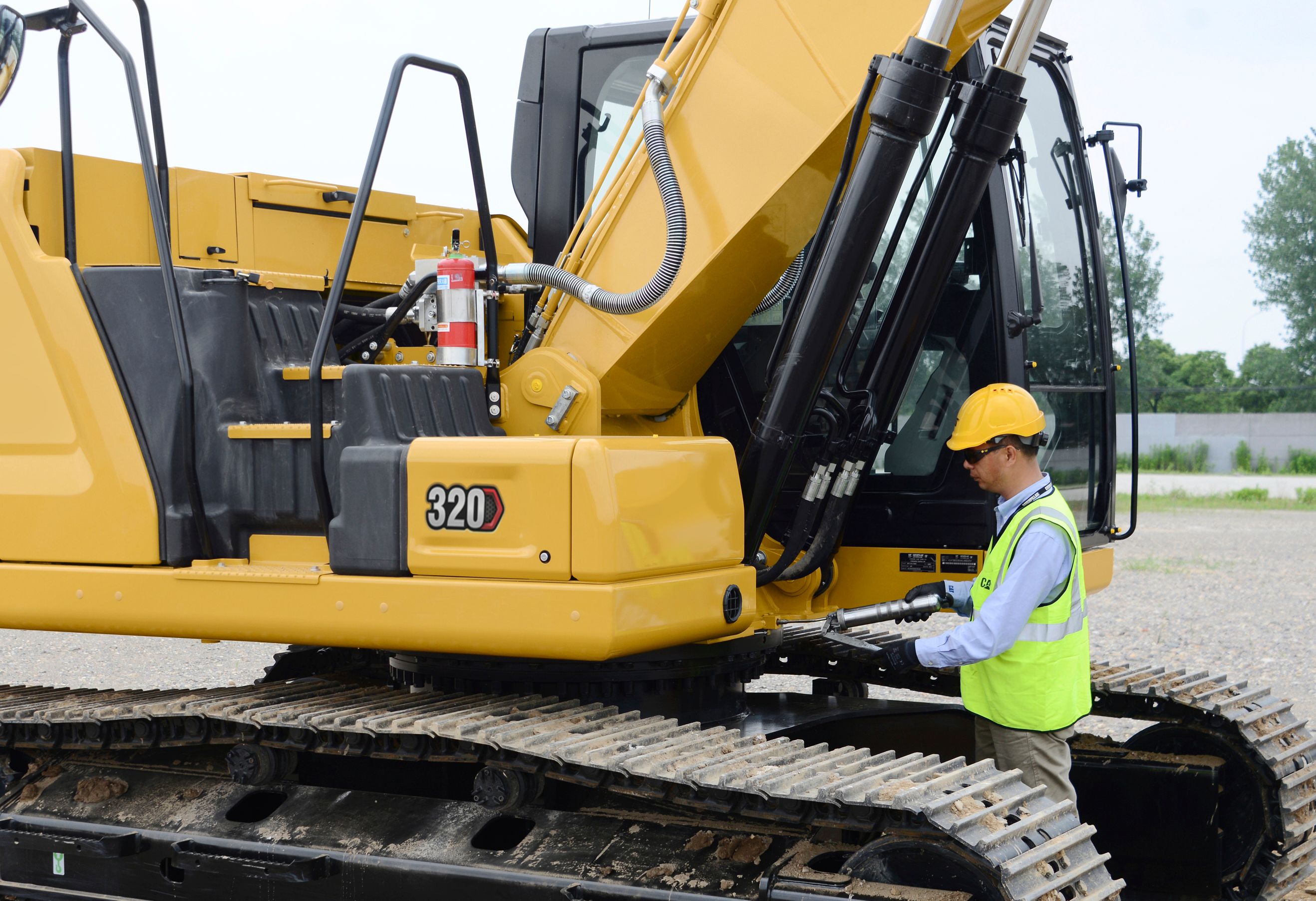 Excavator Maintenance Guide: 7 Excavator Maintenance Tips