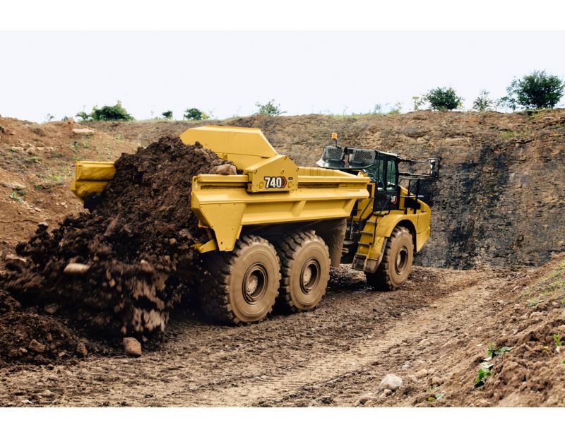 740 EJ Articulated Truck