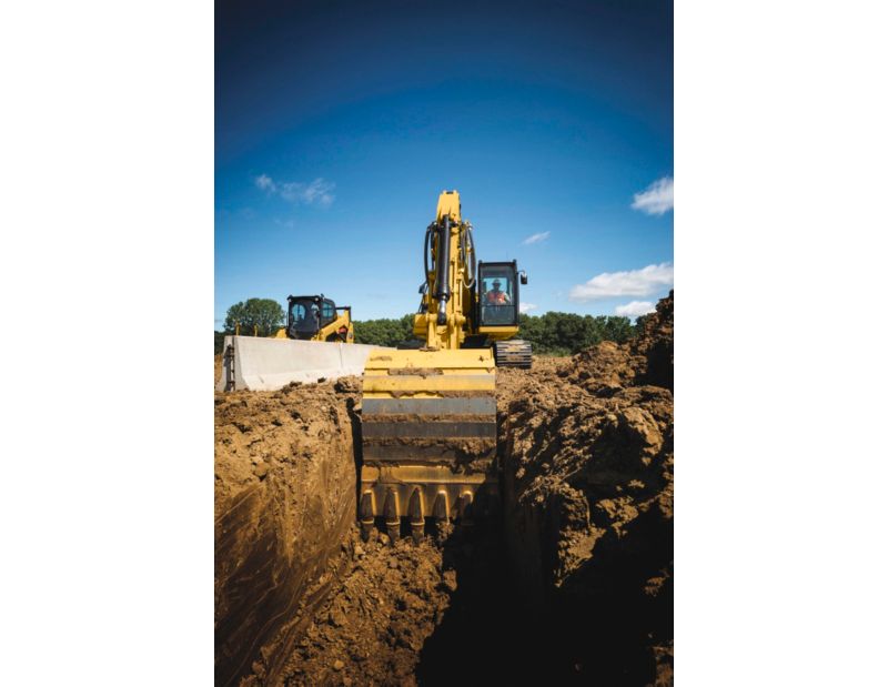 320 Medium Hydraulic Excavator