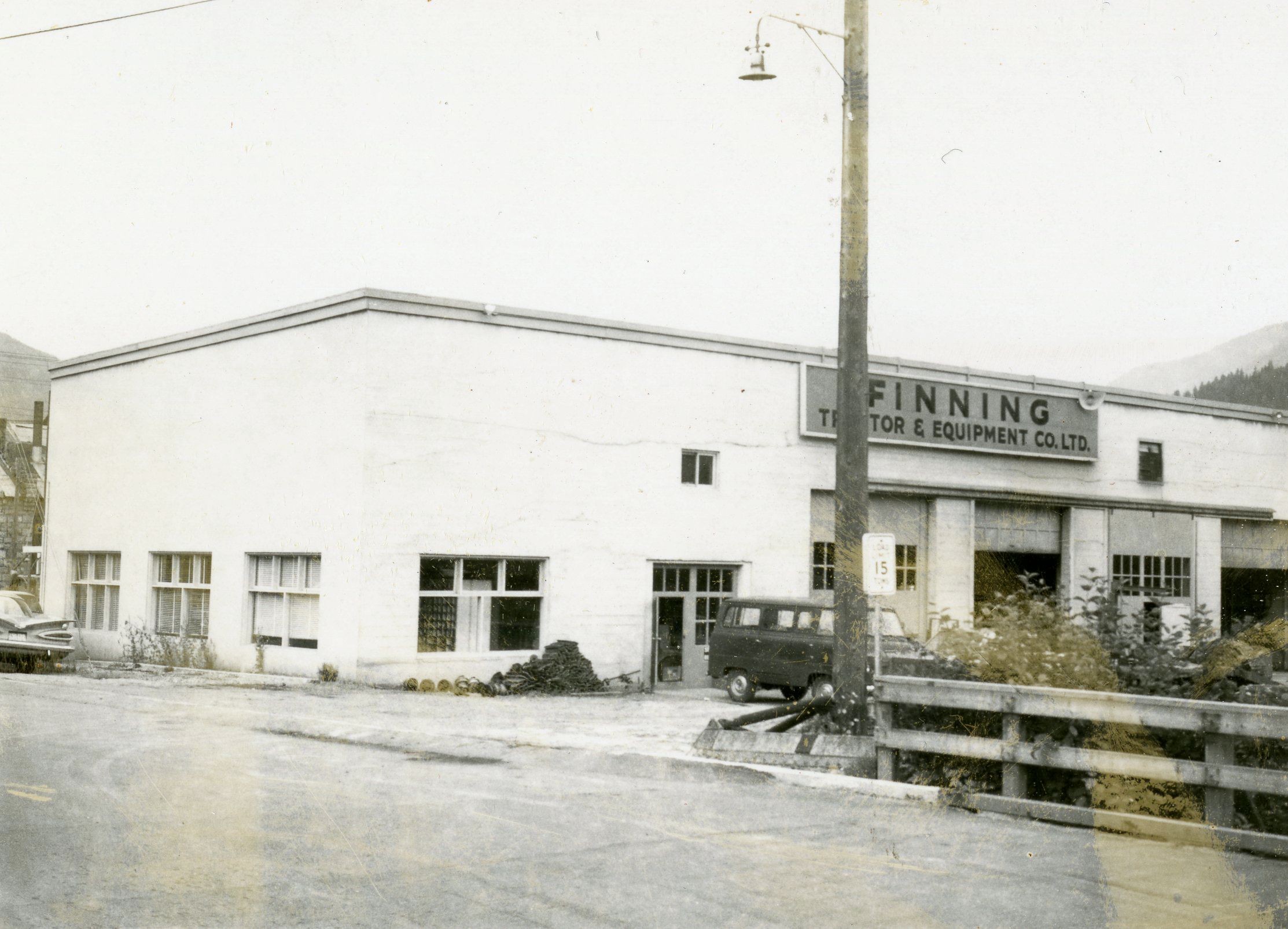 Caterpillar Caterpillar, Canada and a Commitment to Earning Customer