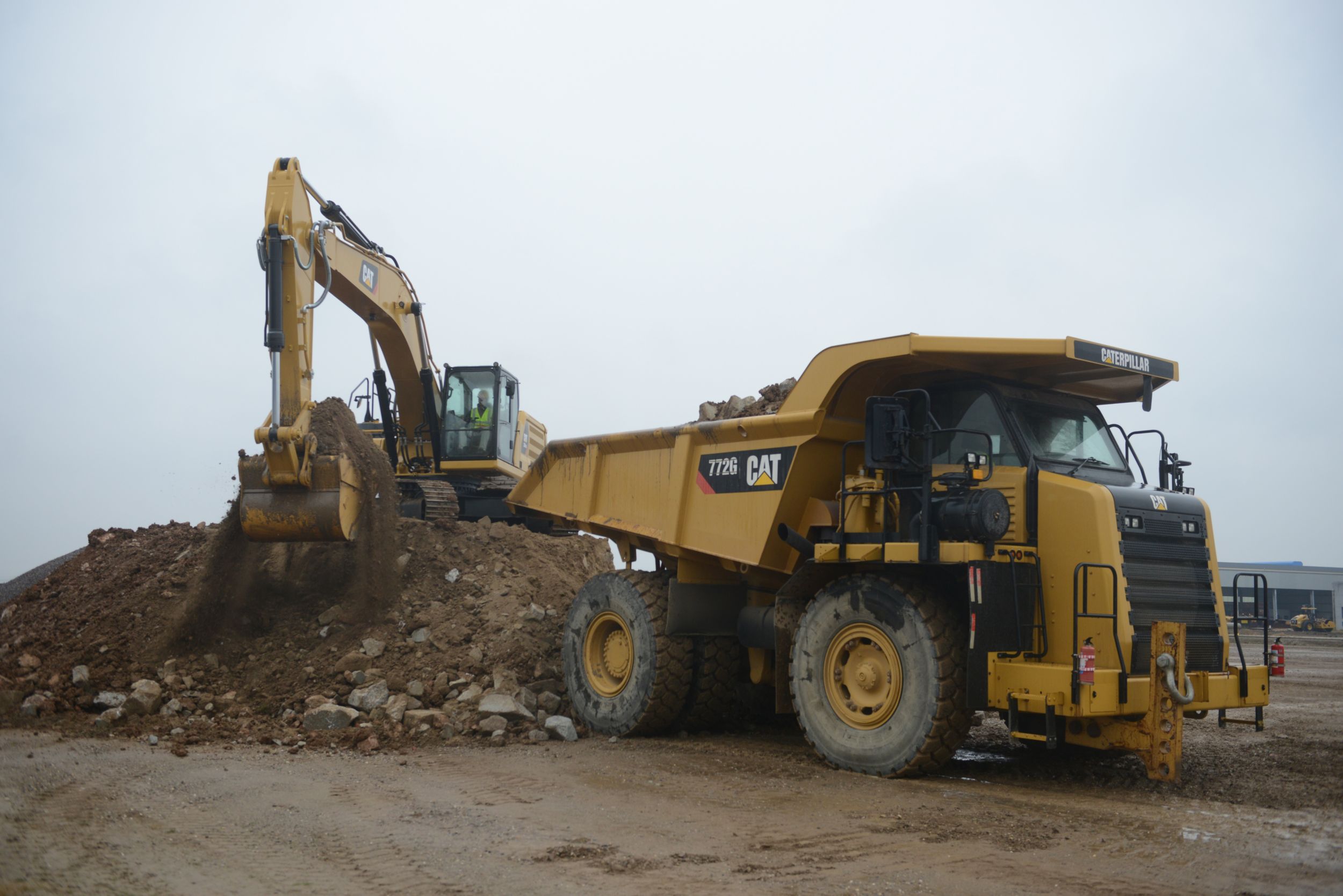 product-336 GC Hydraulic Excavator