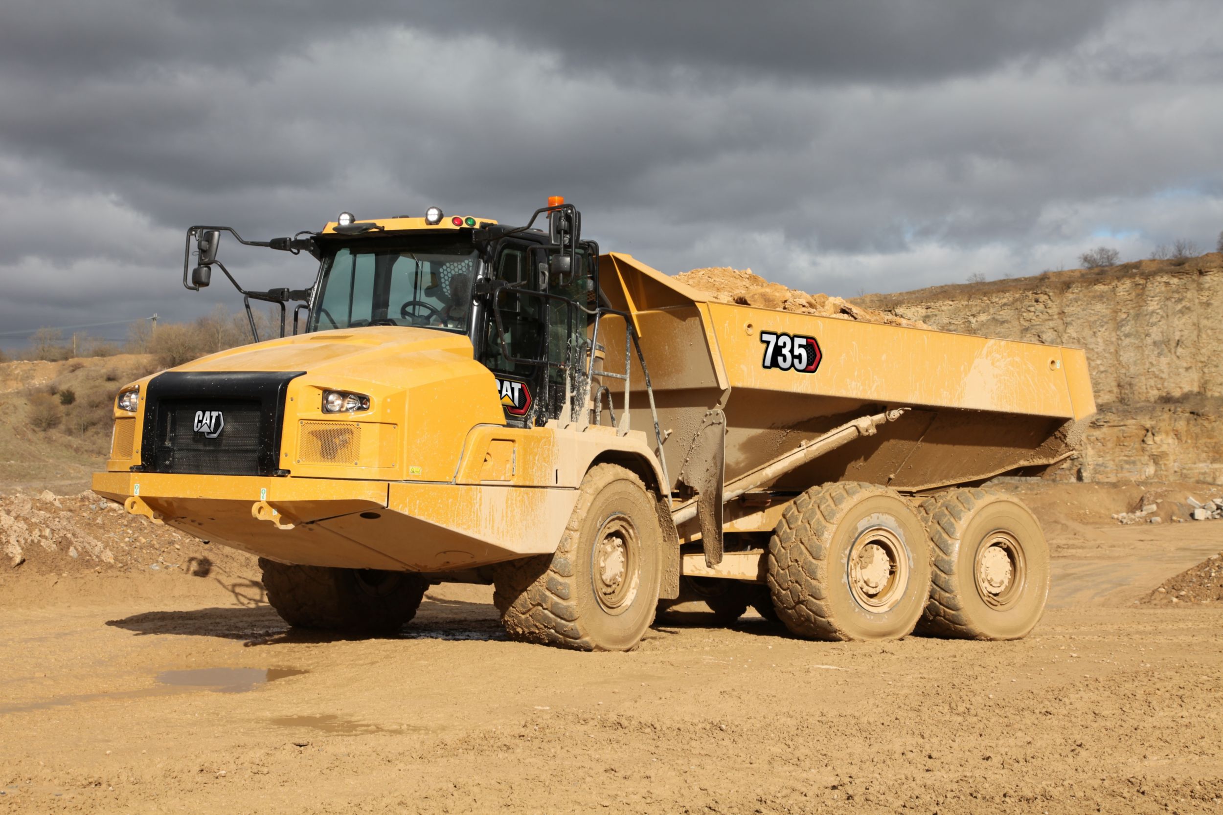 735 Three Axle Articulated Truck