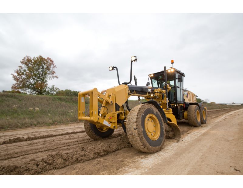 140 Motor Grader