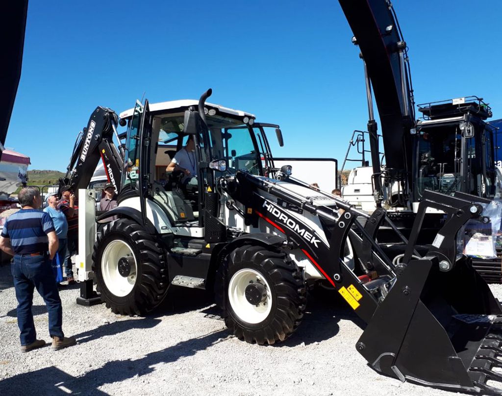 Buntons, the UK dealer for Turkish manufacturer Hidromek are at Hillhead 2018. Visit stand B11 to see the 102B backhoe loader powered by the Perkins® 1204F-E44TA.