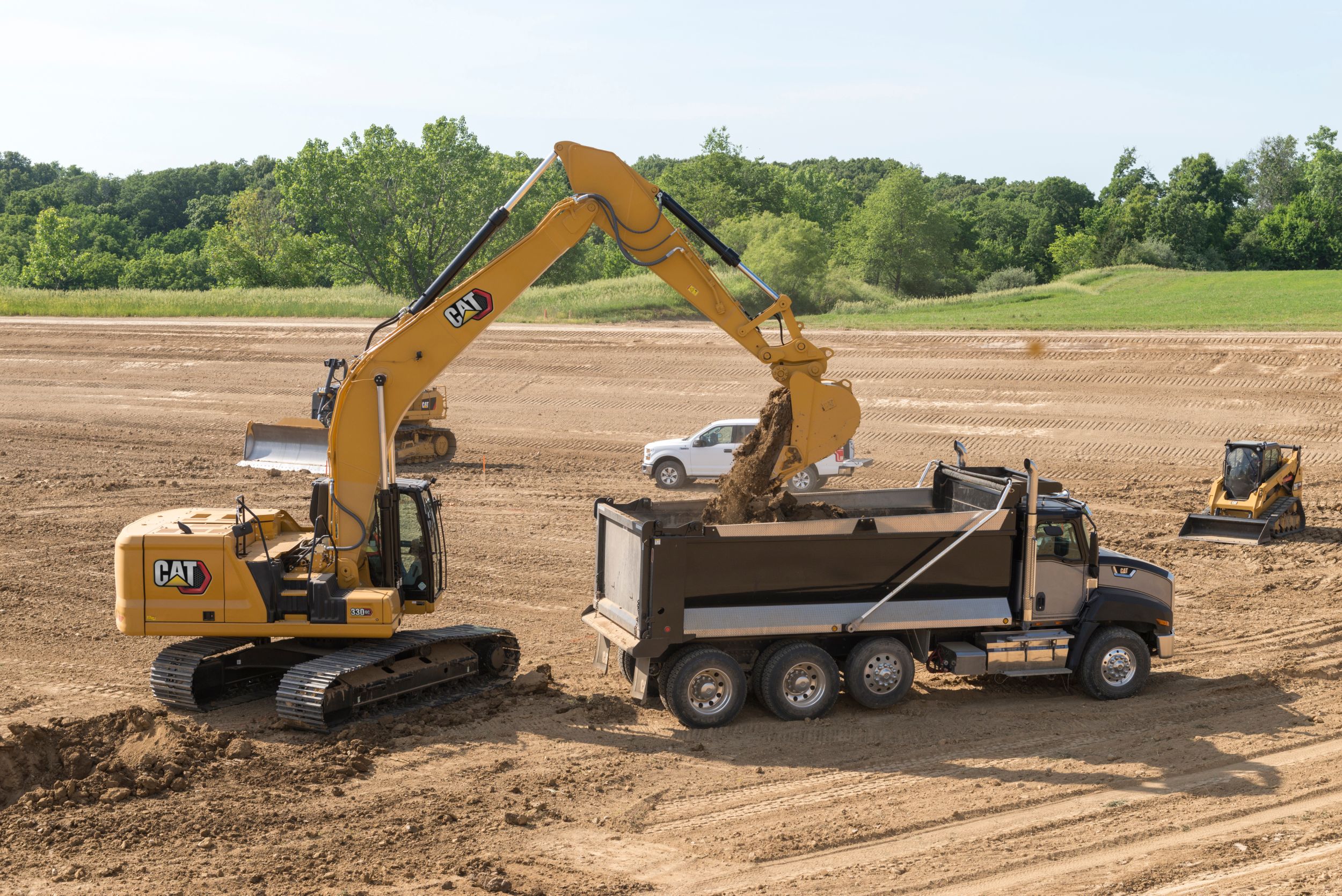 330 GC Excavator | 30 Ton Excavator / Digger