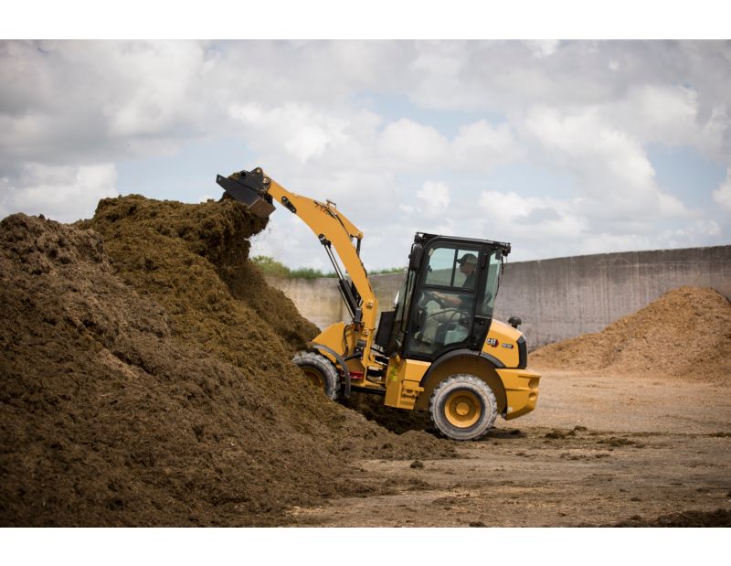 903D Compact Wheel Loader