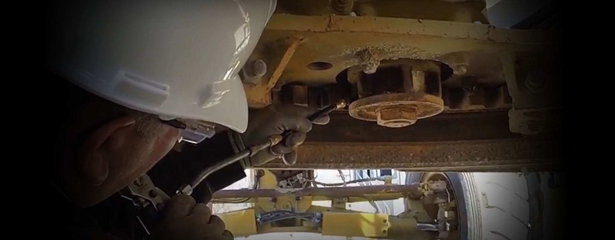 motor grader maintenance