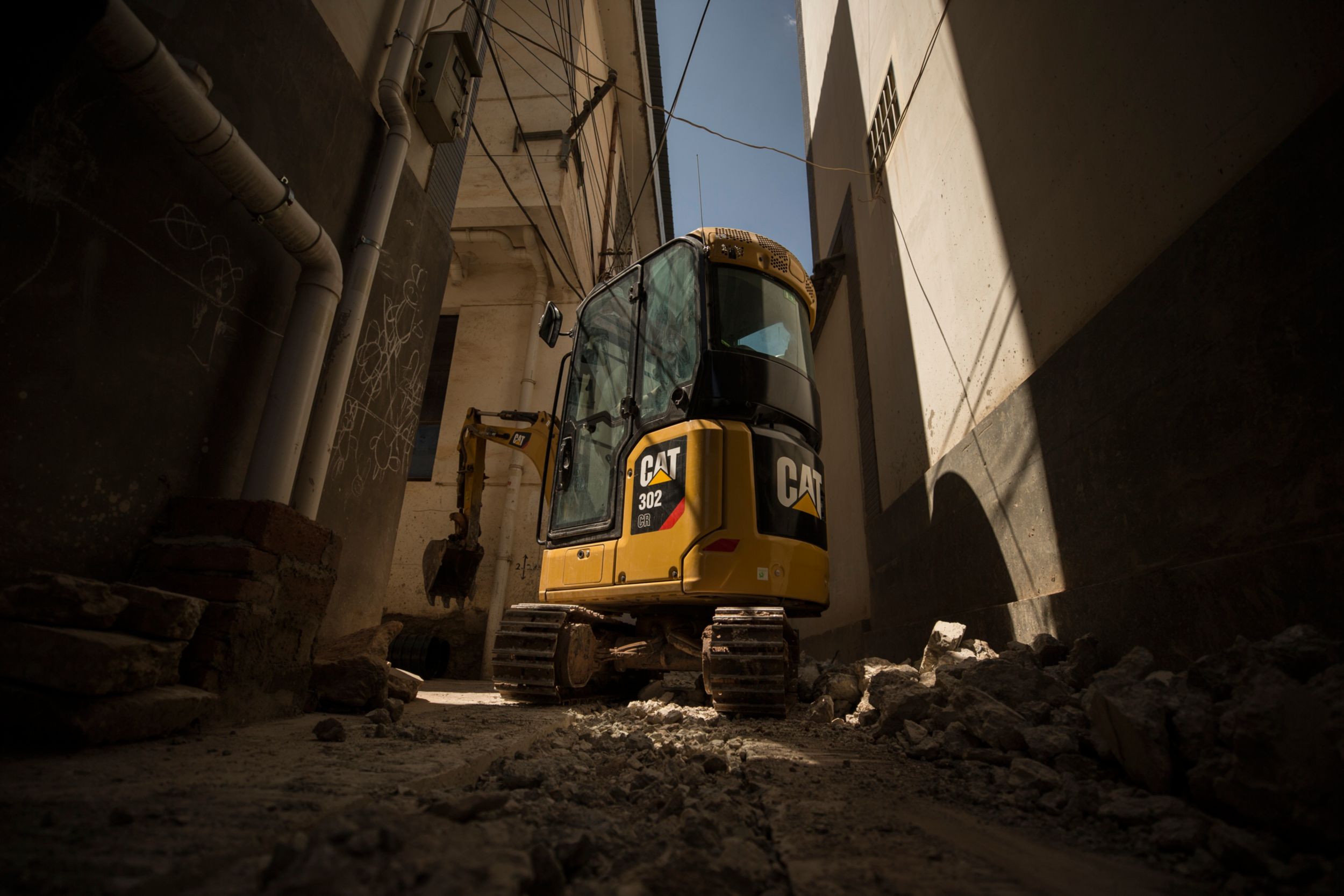 302 CR 小型液压挖掘机