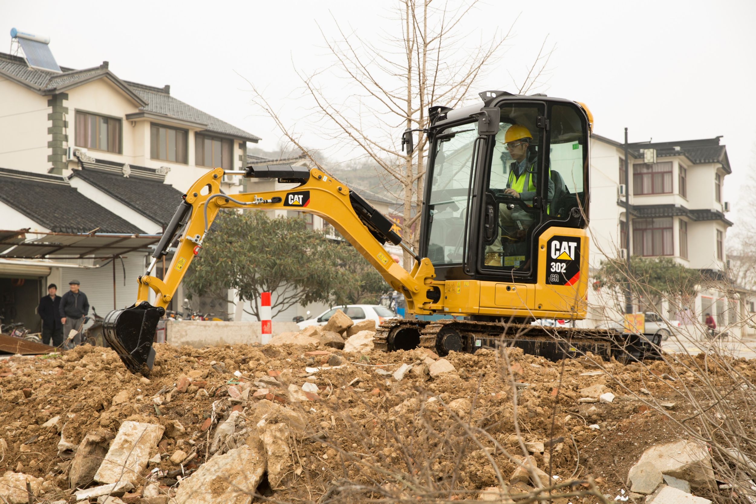 302 CR 小型液压挖掘机