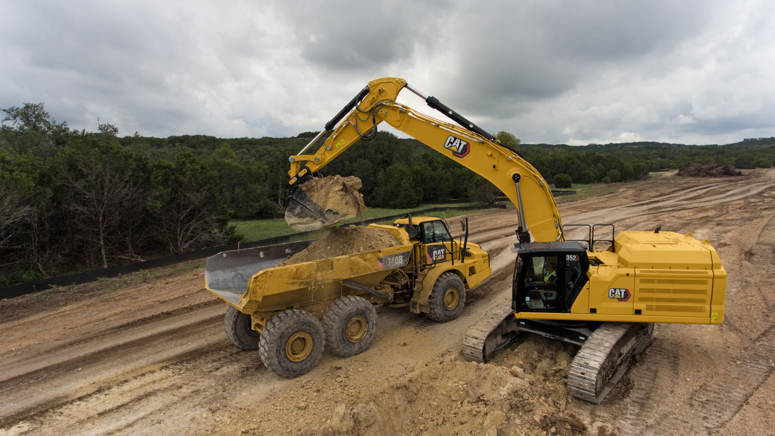 New Cat® excavator offers more power for bigger jobs | Cat | Caterpillar