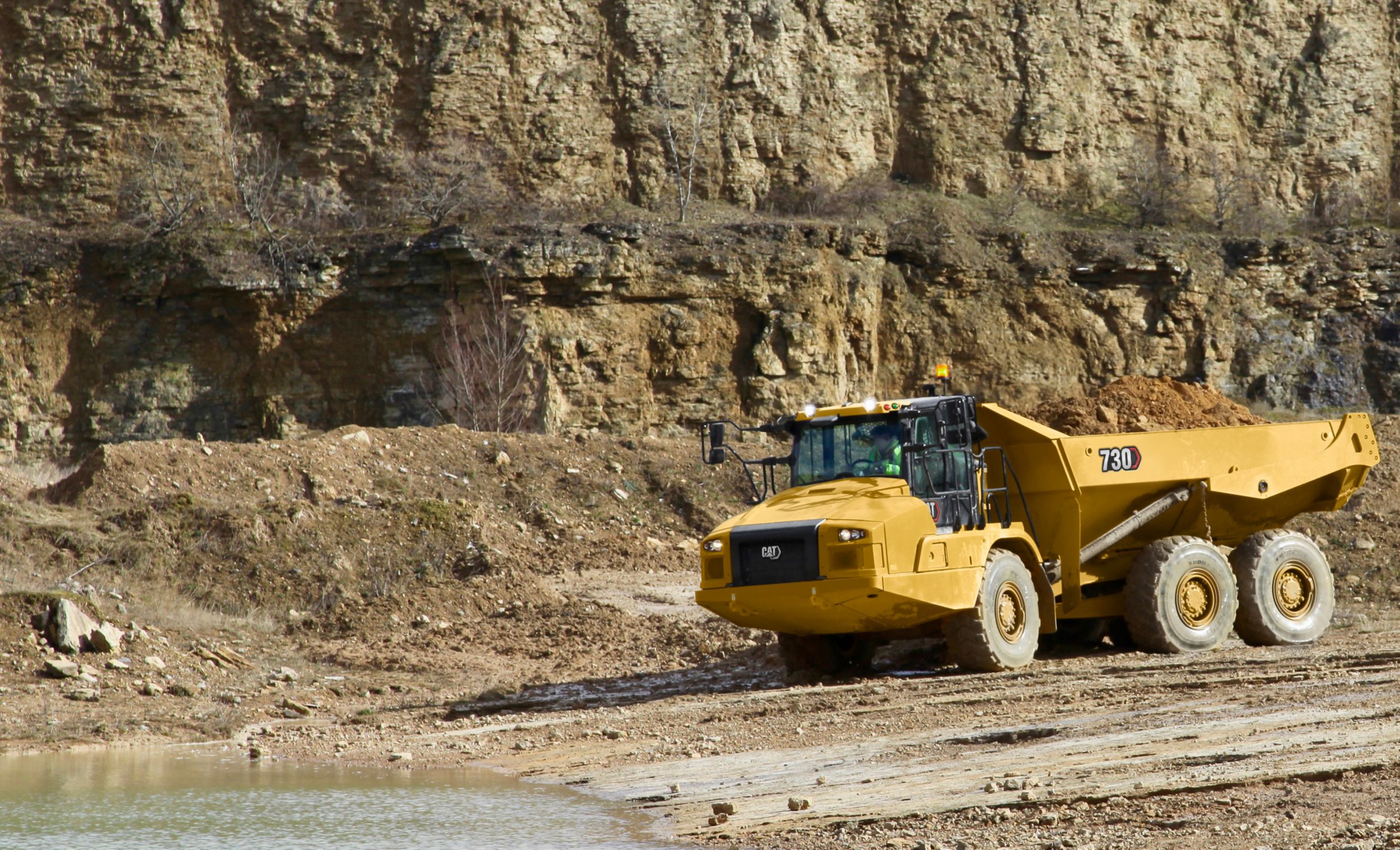 730 Three Axle Articulated Truck