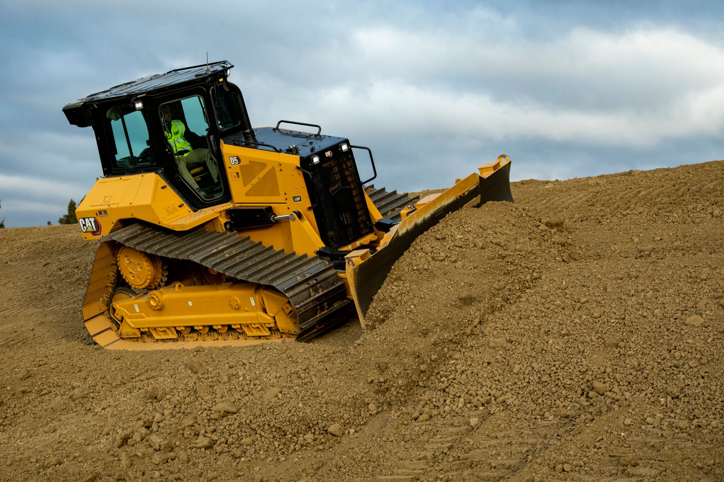 d6 dozer fuel consumption per hour