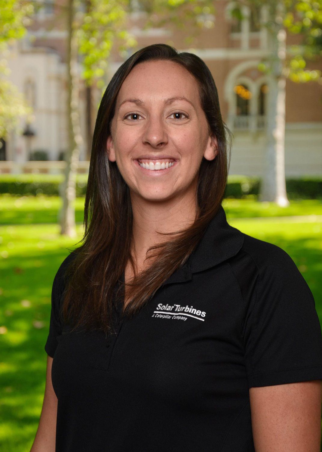 Sarah B., ingeniera sénior de Diseño en Solar Turbines