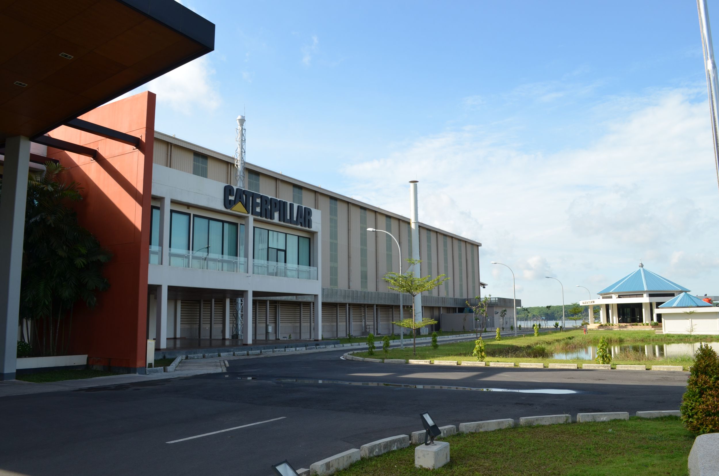 Caterpillar Batam