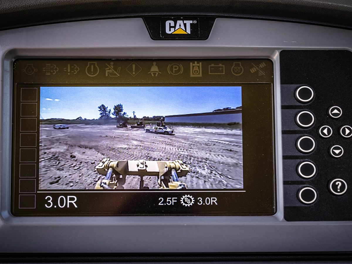 Cat D8 Dozer - BUILT-IN SAFETY FEATURES