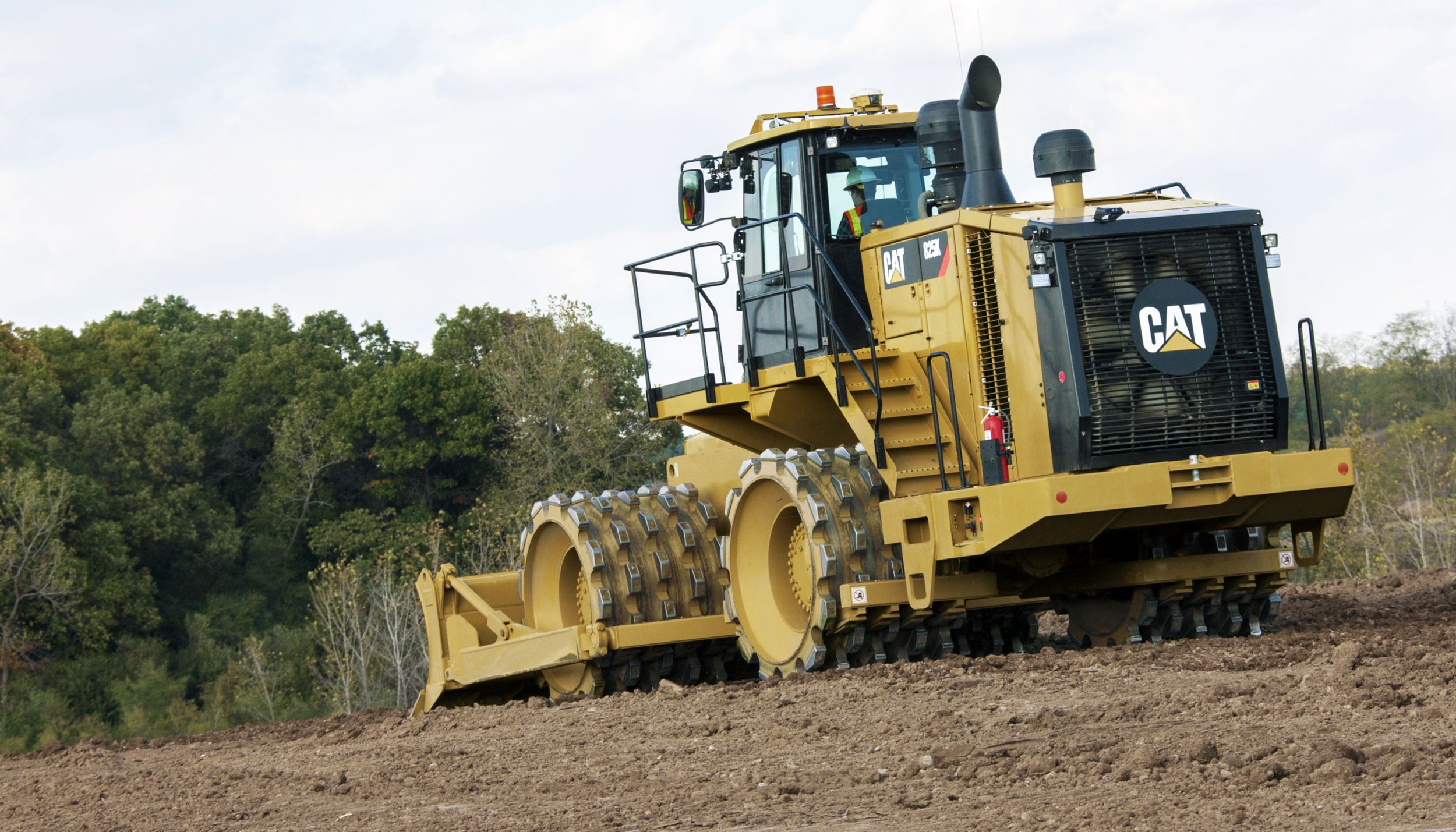 Cat 825K Soil Compactor