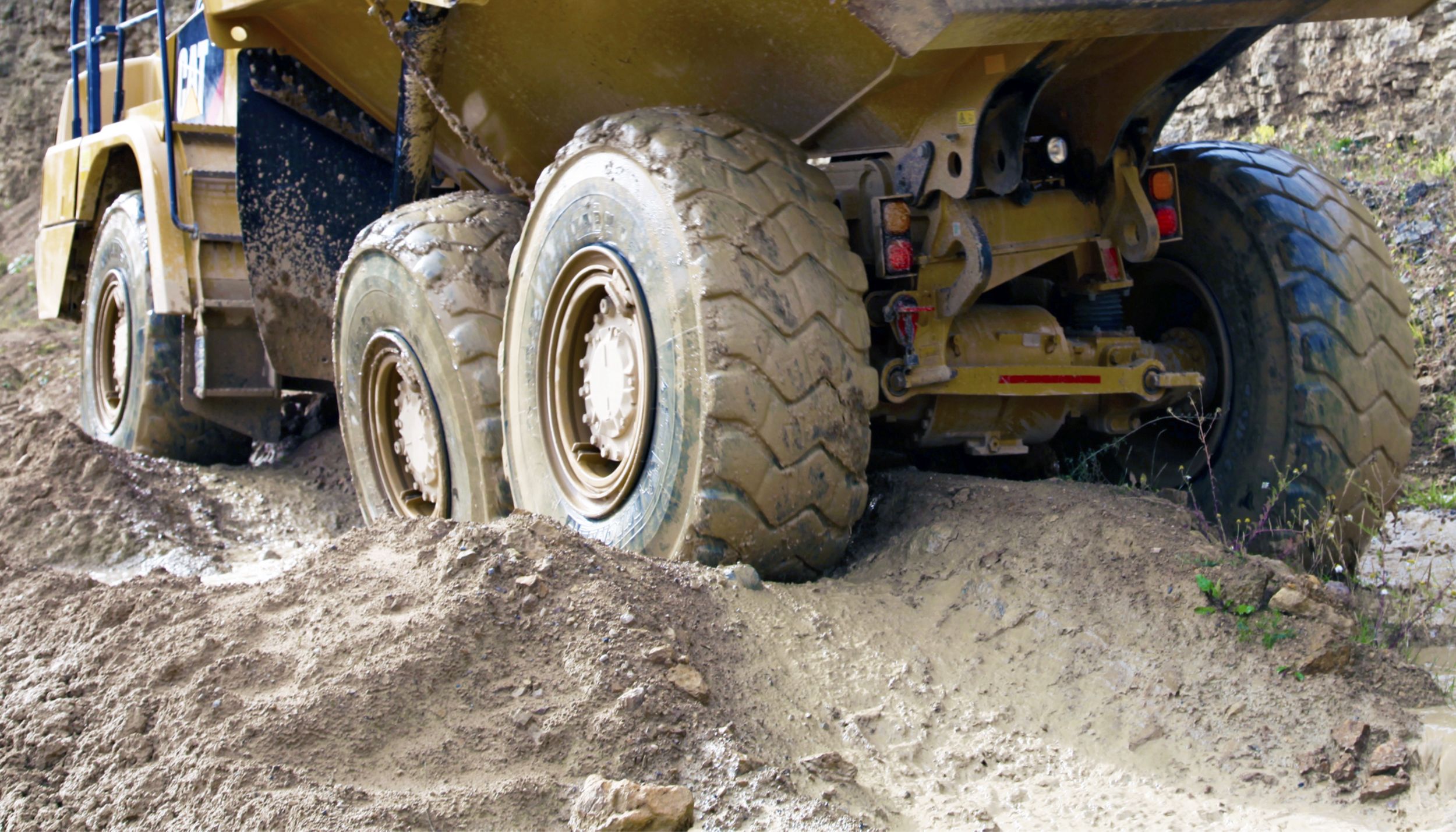 Cat 730 EJ Articulated Haul Truck