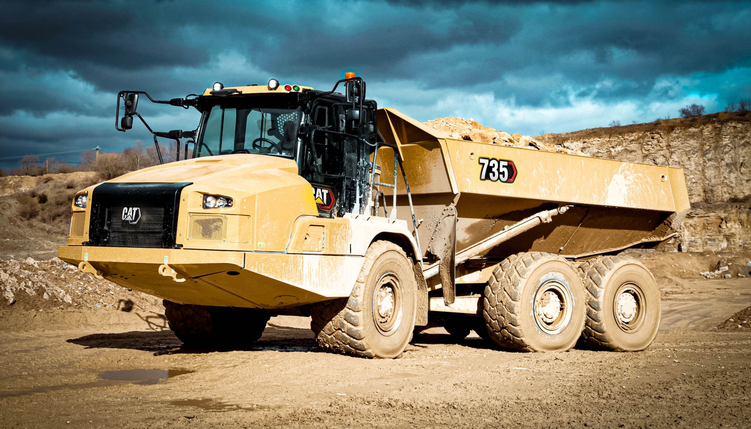 Camions de chantier Cat neufs