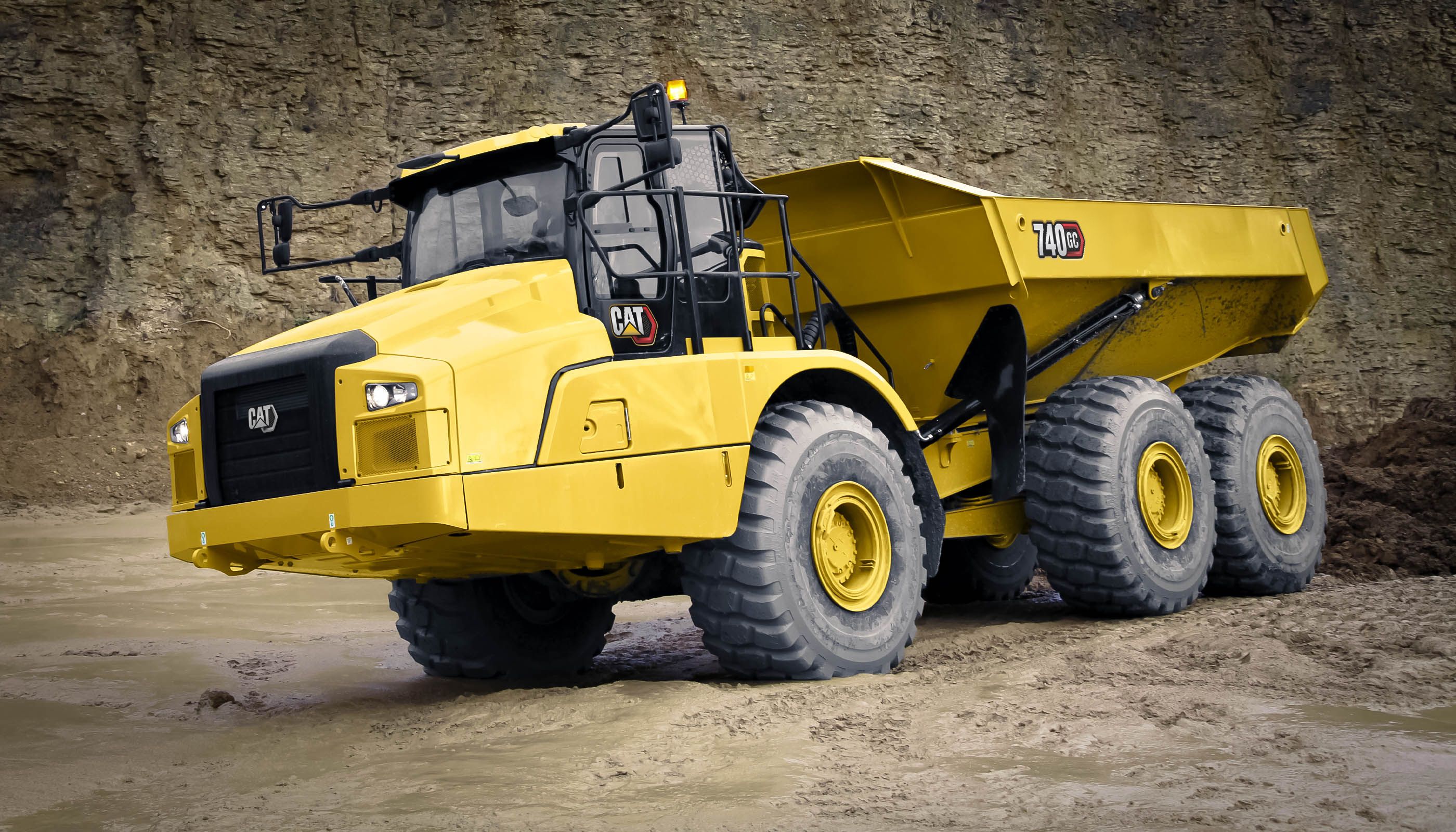 7 Tips and What To Look for When Buying a Used Dump Truck