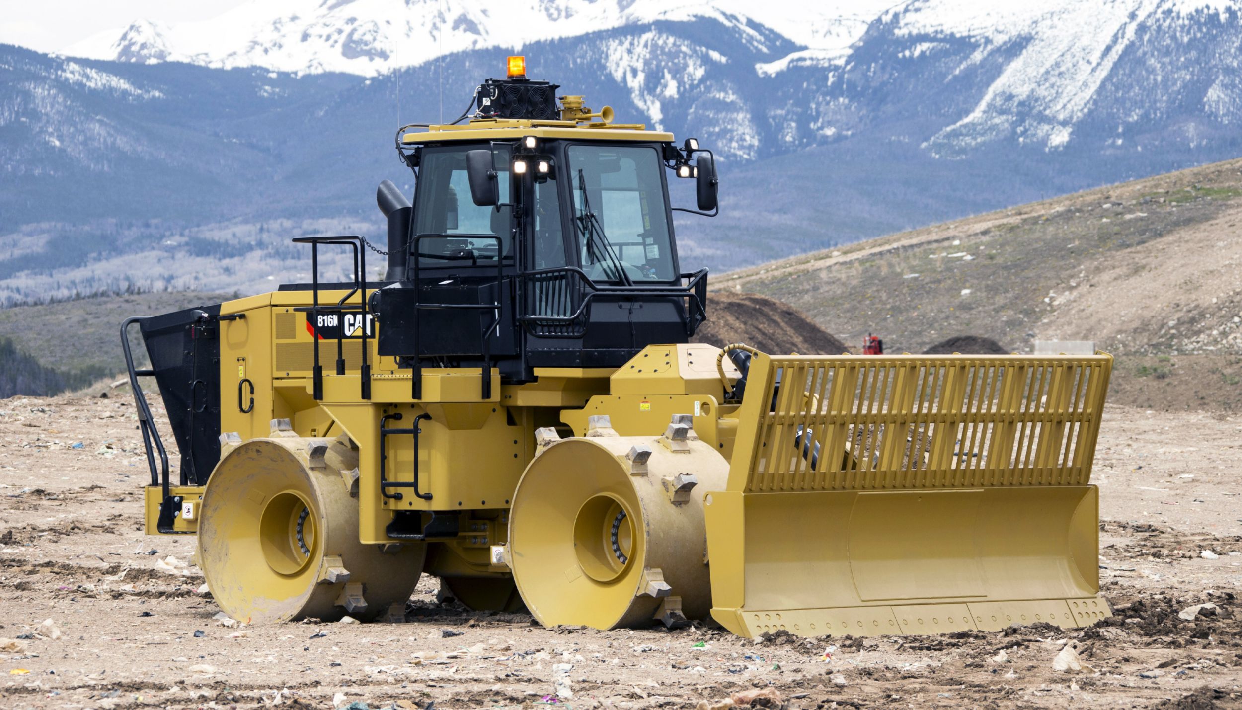 Cat 816K Landfill Compactor