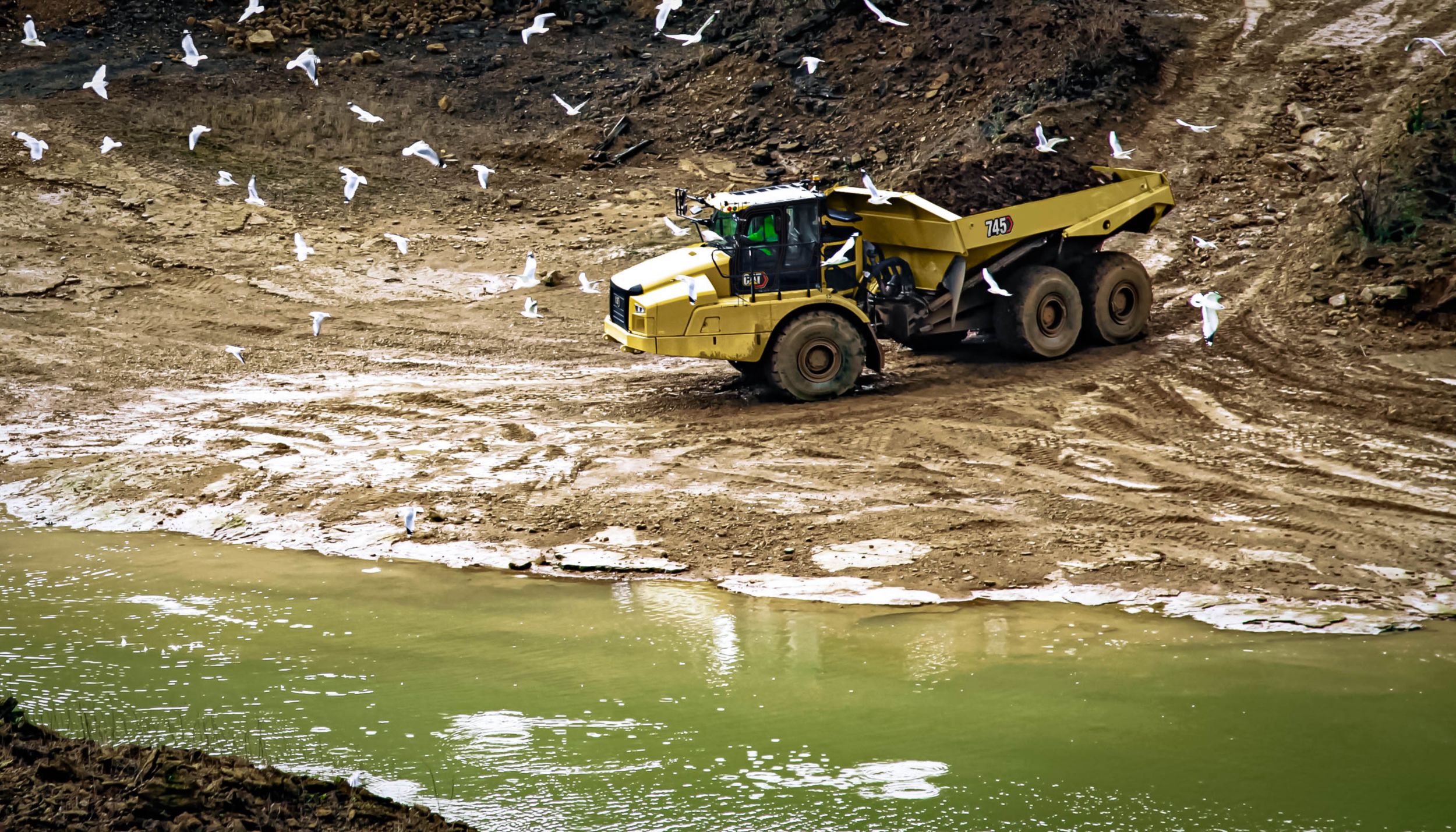 Cat 745 Articulated Haul Truck