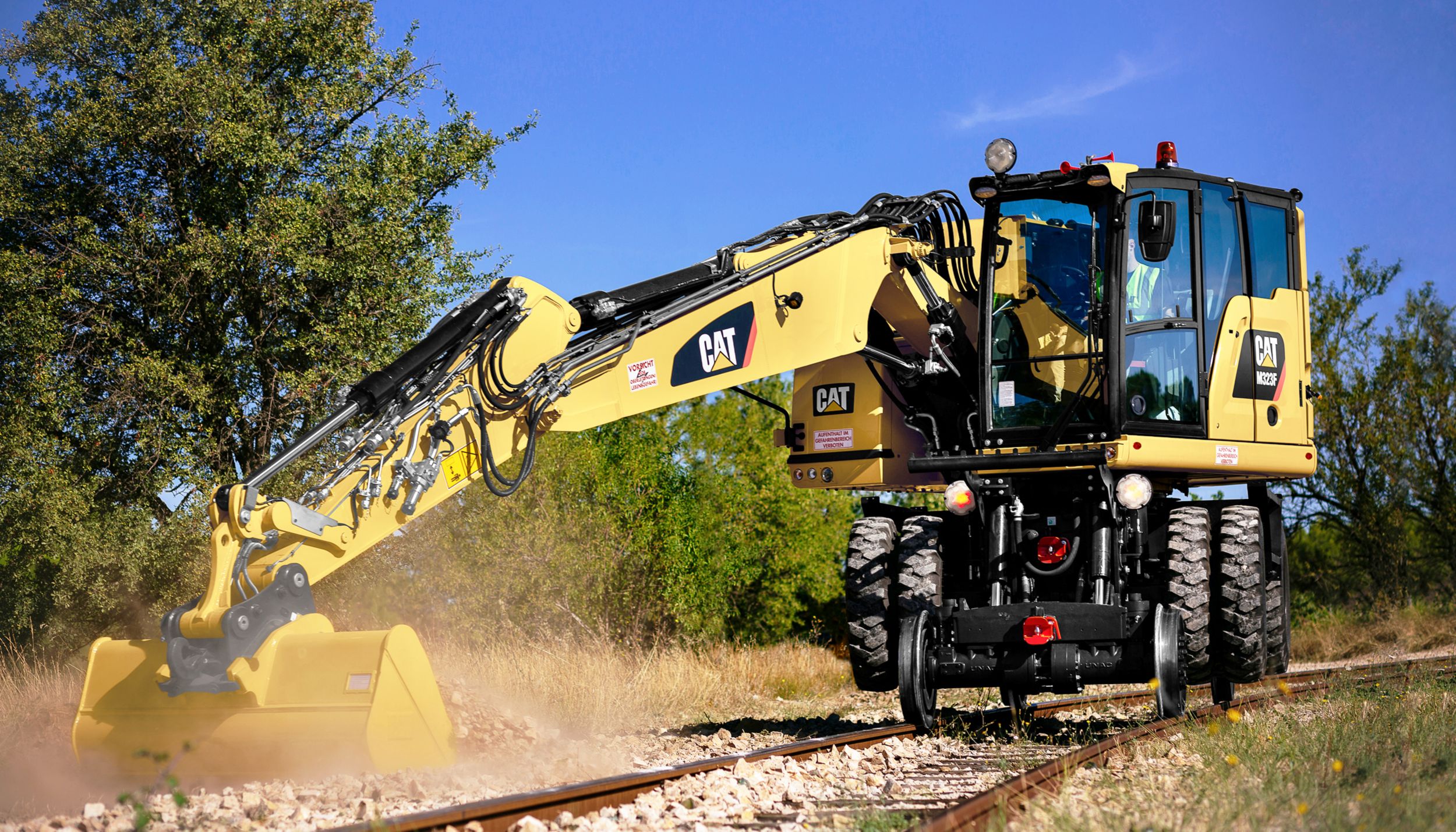 Cat M323F Wheeled Excavator - EXPAND YOUR CAPABILITIES