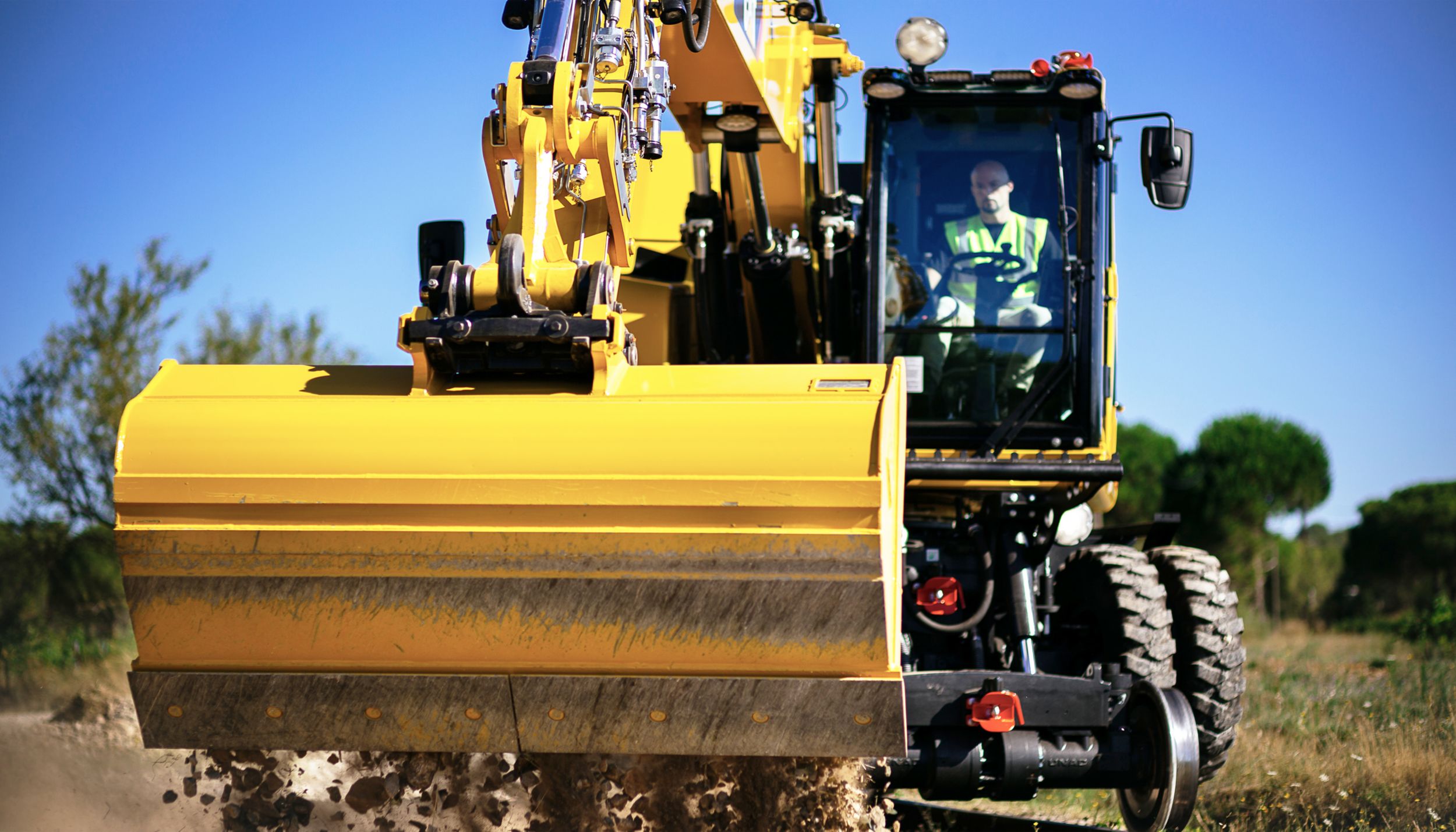 Cat M323F Wheeled Excavator - OPERATOR COMFORT AND CONTROL