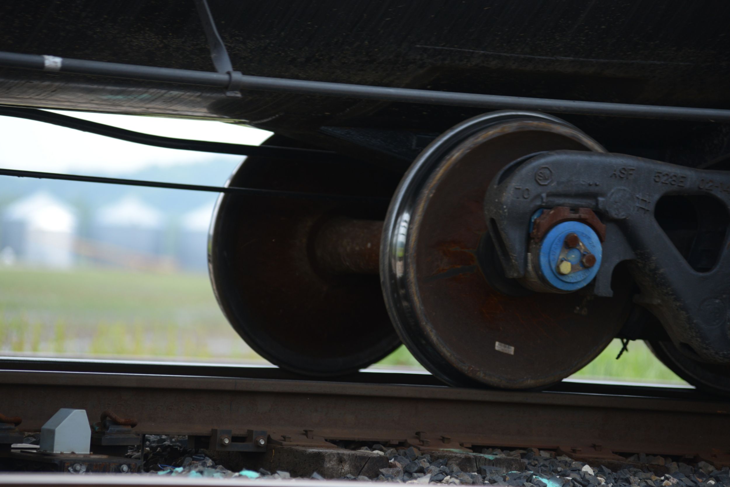 railroad tracks crossing ballast construction